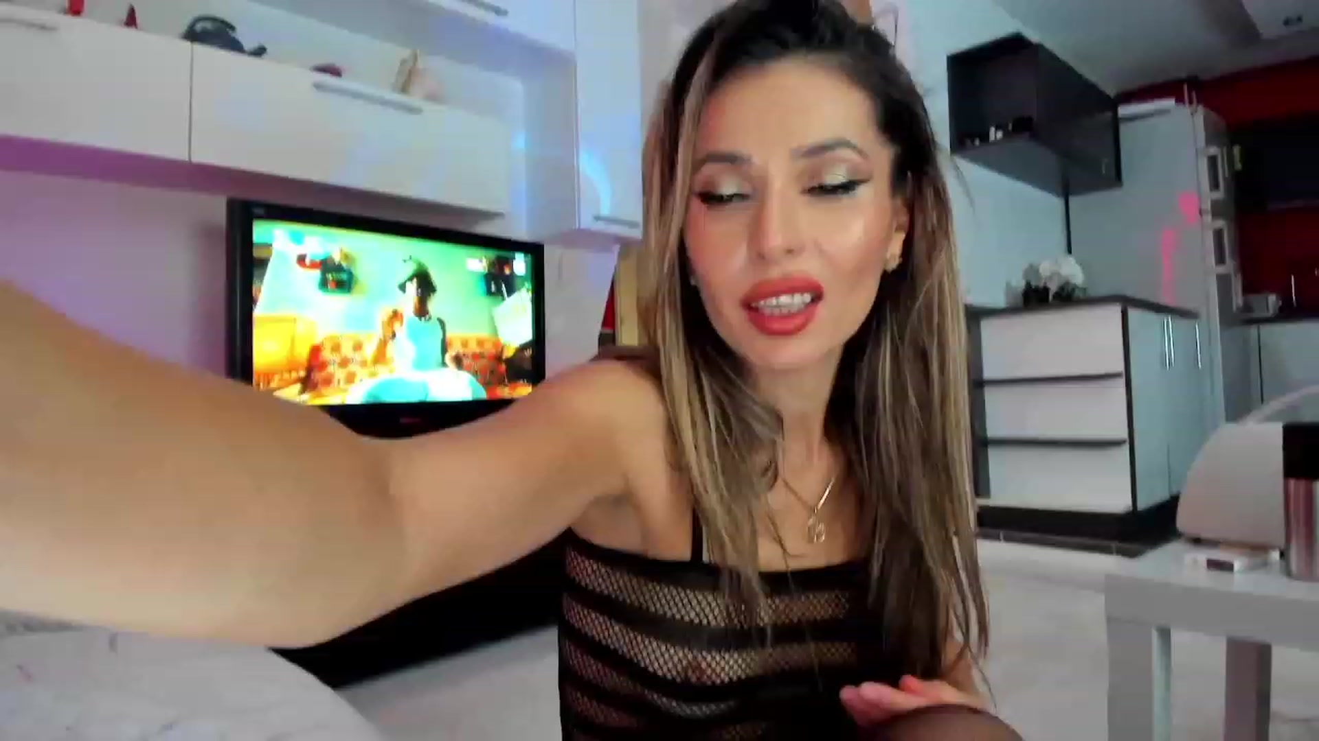Gallery image thumbnail from SmileyTinaa's myfreecams stream on, 11/18/2023, 01:20 image 10 of 20