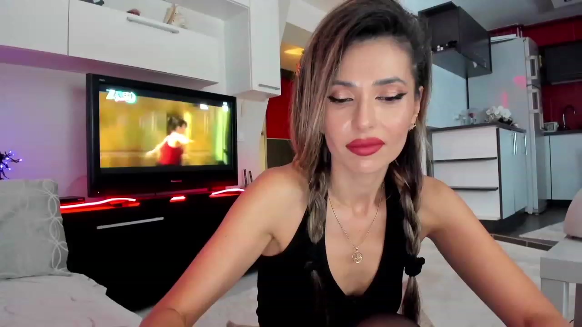 Gallery image thumbnail from SmileyTinaa's myfreecams stream on, 11/29/2023, 22:14 image 20 of 20