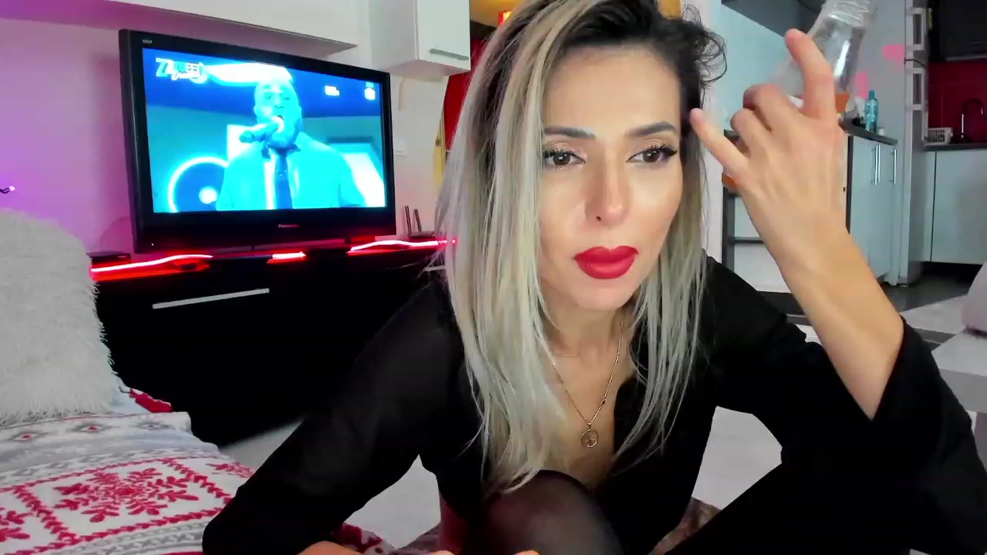 Gallery image thumbnail from SmileyTinaa's myfreecams stream on, 12/20/2023, 02:00 image 9 of 20