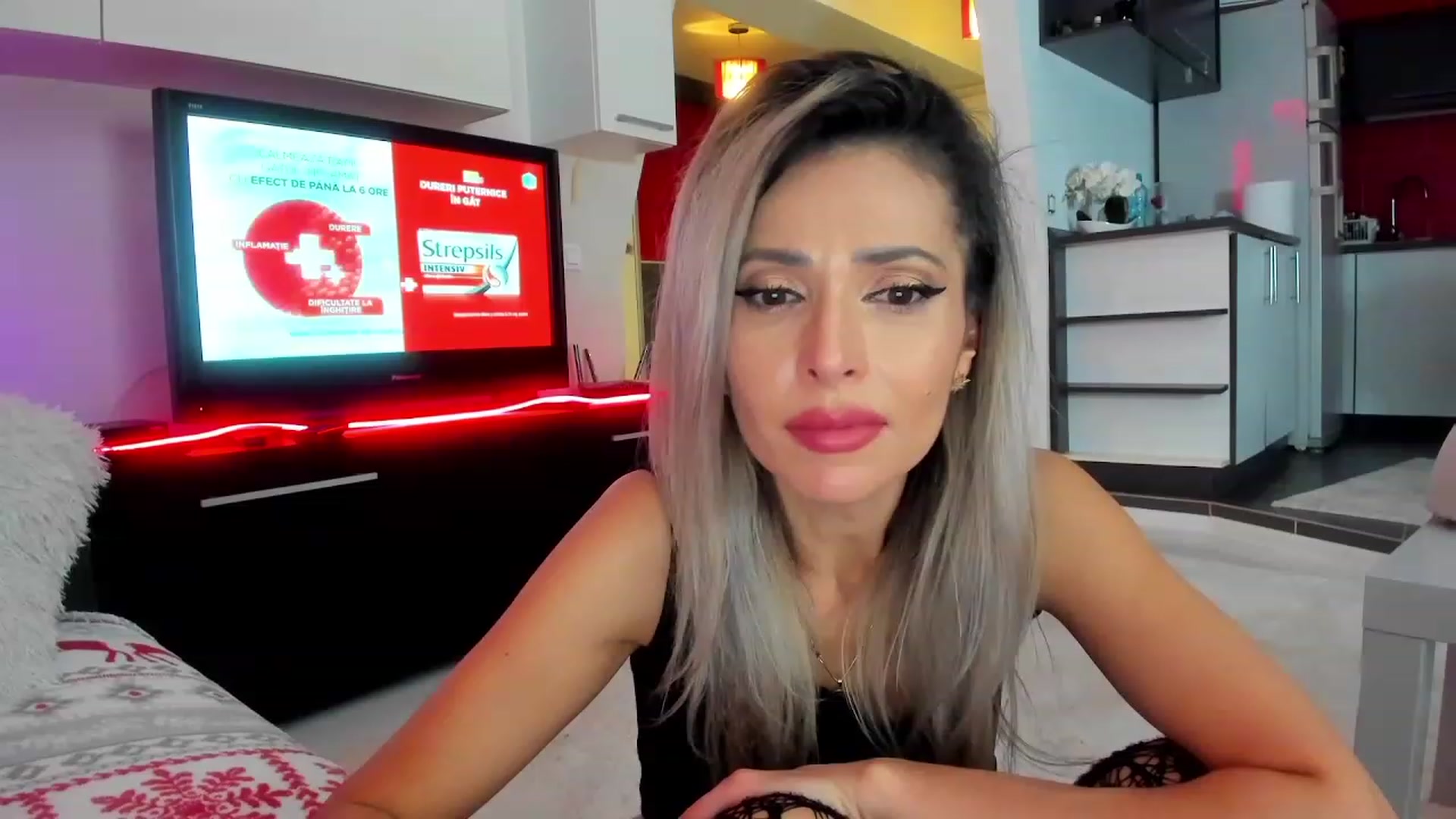 Gallery image thumbnail from SmileyTinaa's myfreecams stream on, 01/17/2024, 01:00 image 15 of 20