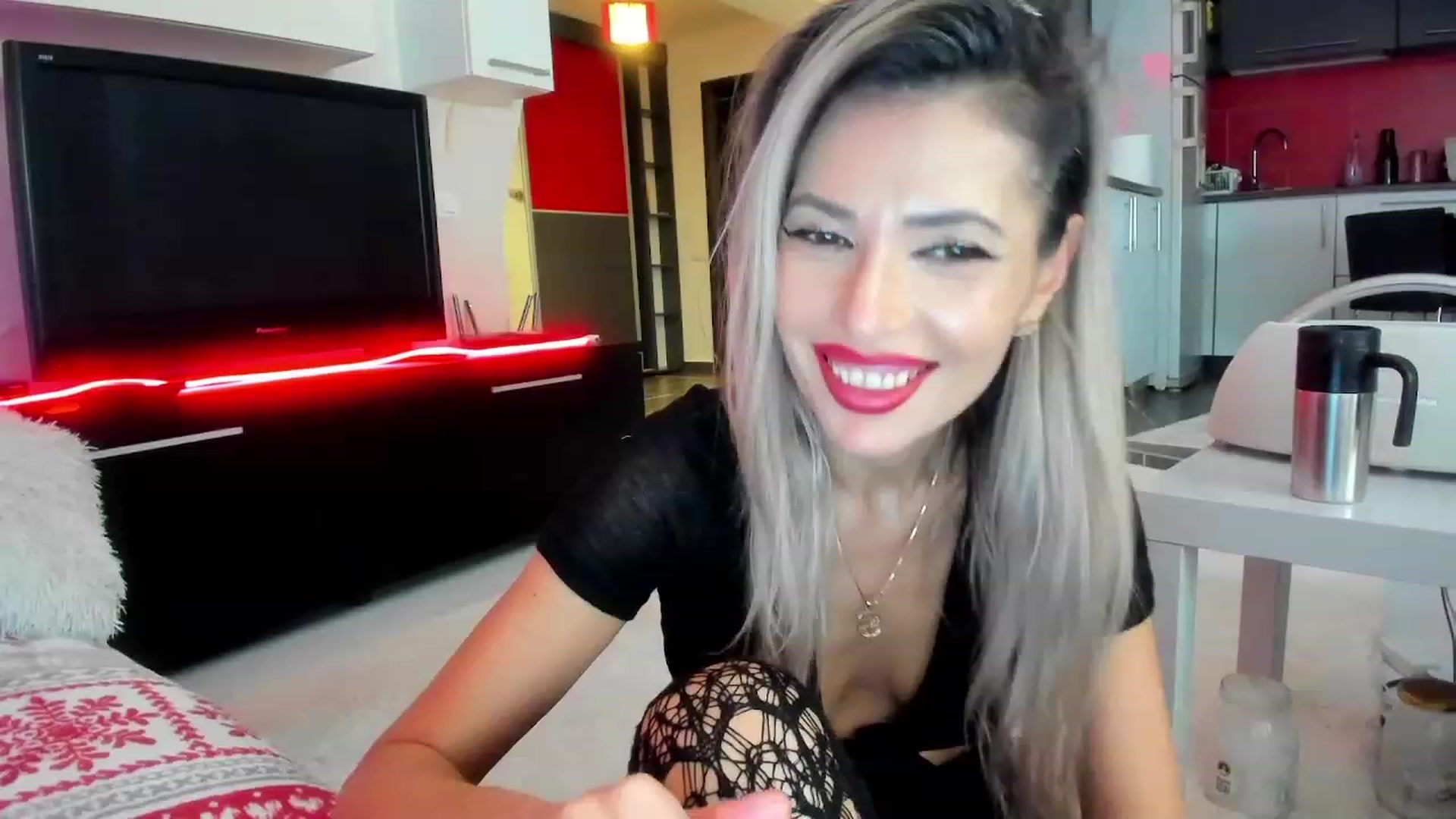 Gallery image thumbnail from SmileyTinaa's myfreecams stream on, 01/19/2024, 01:30 image 8 of 20
