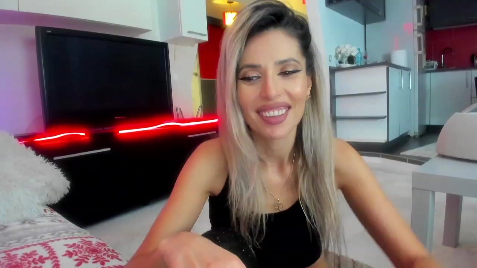 Gallery image thumbnail from SmileyTinaa's myfreecams stream on, 01/26/2024, 05:28 image 11 of 20