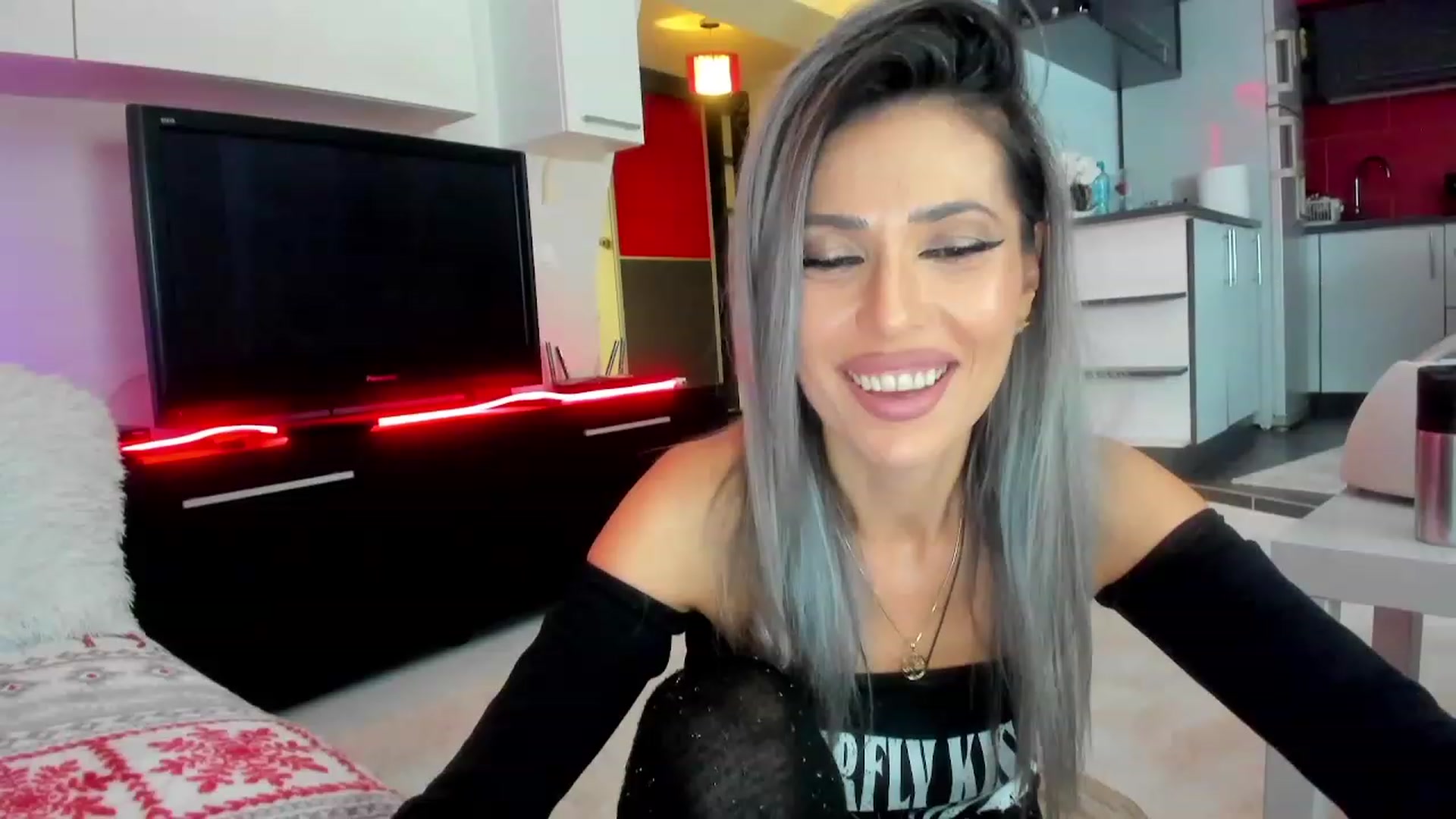 Gallery image thumbnail from SmileyTinaa's myfreecams stream on, 01/31/2024, 23:46 image 5 of 20