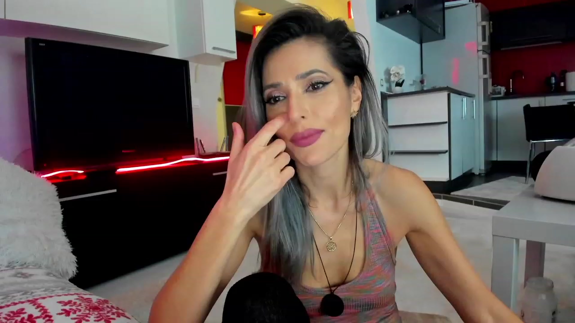 Gallery image thumbnail from SmileyTinaa's myfreecams stream on, 02/02/2024, 01:19 image 9 of 20