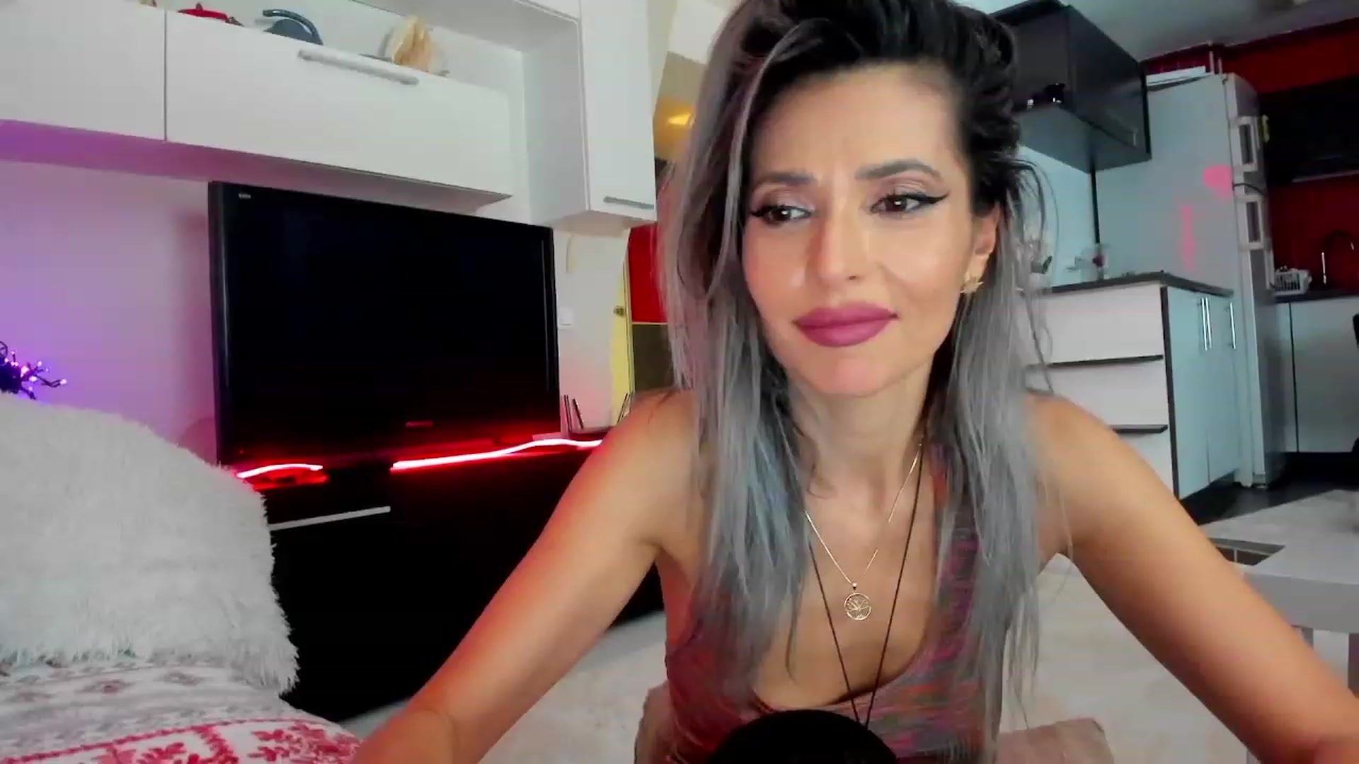Gallery image thumbnail from SmileyTinaa's myfreecams stream on, 02/02/2024, 01:19 image 20 of 20