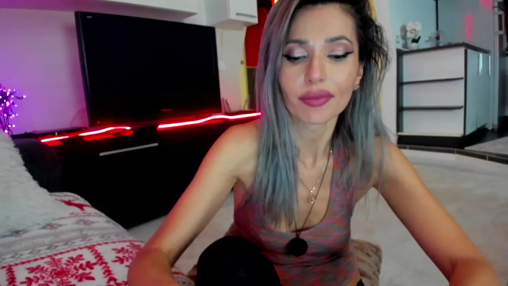Gallery image thumbnail from SmileyTinaa's myfreecams stream on, 02/02/2024, 05:46 image 20 of 20