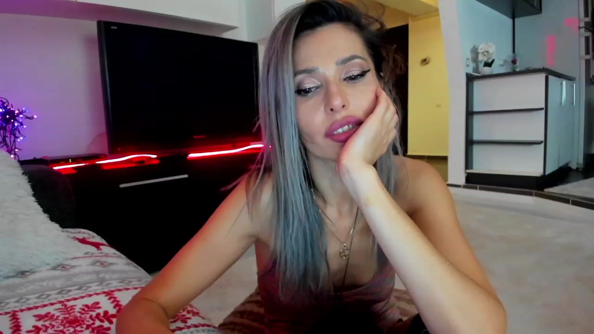 Gallery image thumbnail from SmileyTinaa's myfreecams stream on, 02/02/2024, 05:46 image 11 of 20