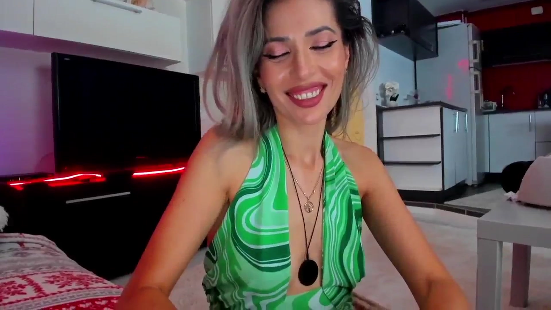 Gallery image thumbnail from SmileyTinaa's myfreecams stream on, 02/09/2024, 01:02 image 18 of 20