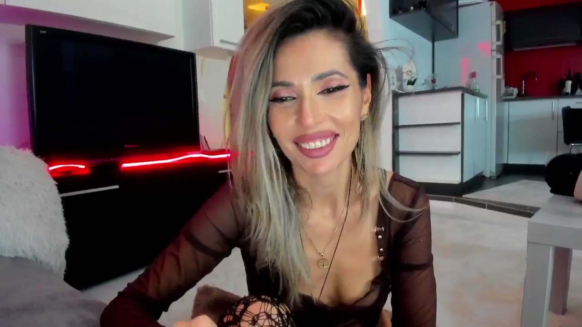 Gallery image thumbnail from SmileyTinaa's myfreecams stream on, 02/15/2024, 01:45 image 9 of 20