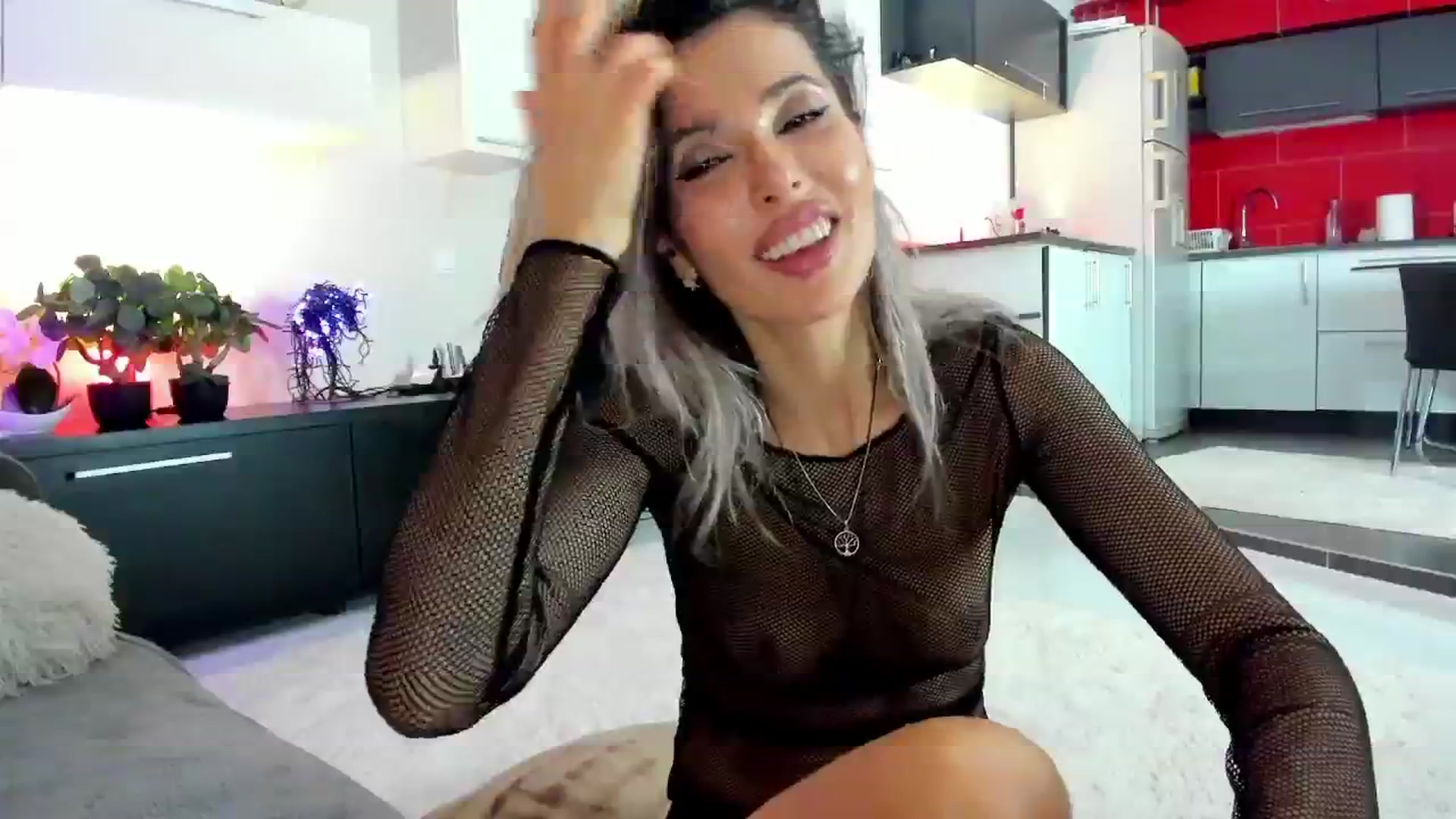 Gallery image thumbnail from SmileyTinaa's myfreecams stream on, 04/24/2024, 03:57 image 18 of 20