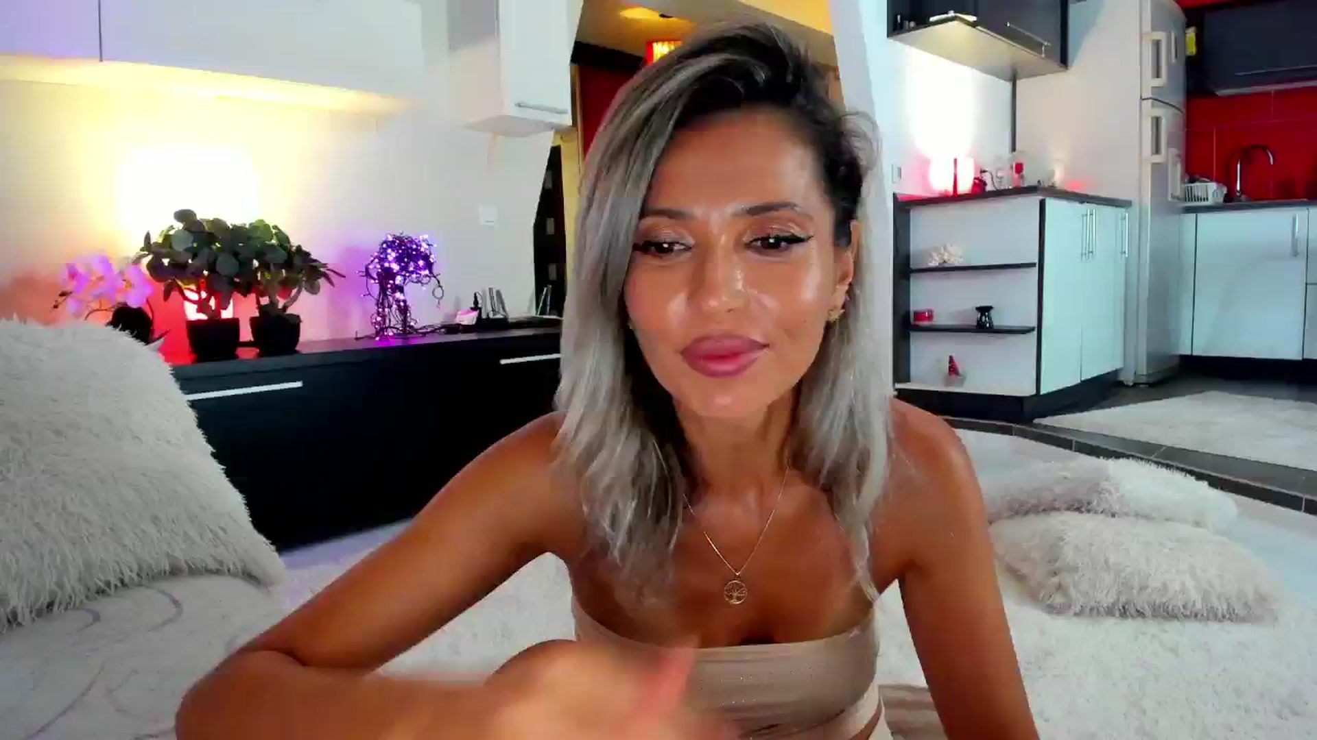 Gallery image thumbnail from SmileyTinaa's myfreecams stream on, 09/13/2024, 23:16 image 4 of 20