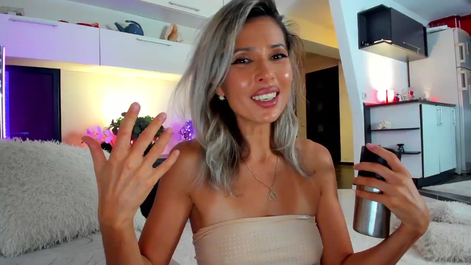 Gallery image thumbnail from SmileyTinaa's myfreecams stream on, 09/13/2024, 23:16 image 11 of 20