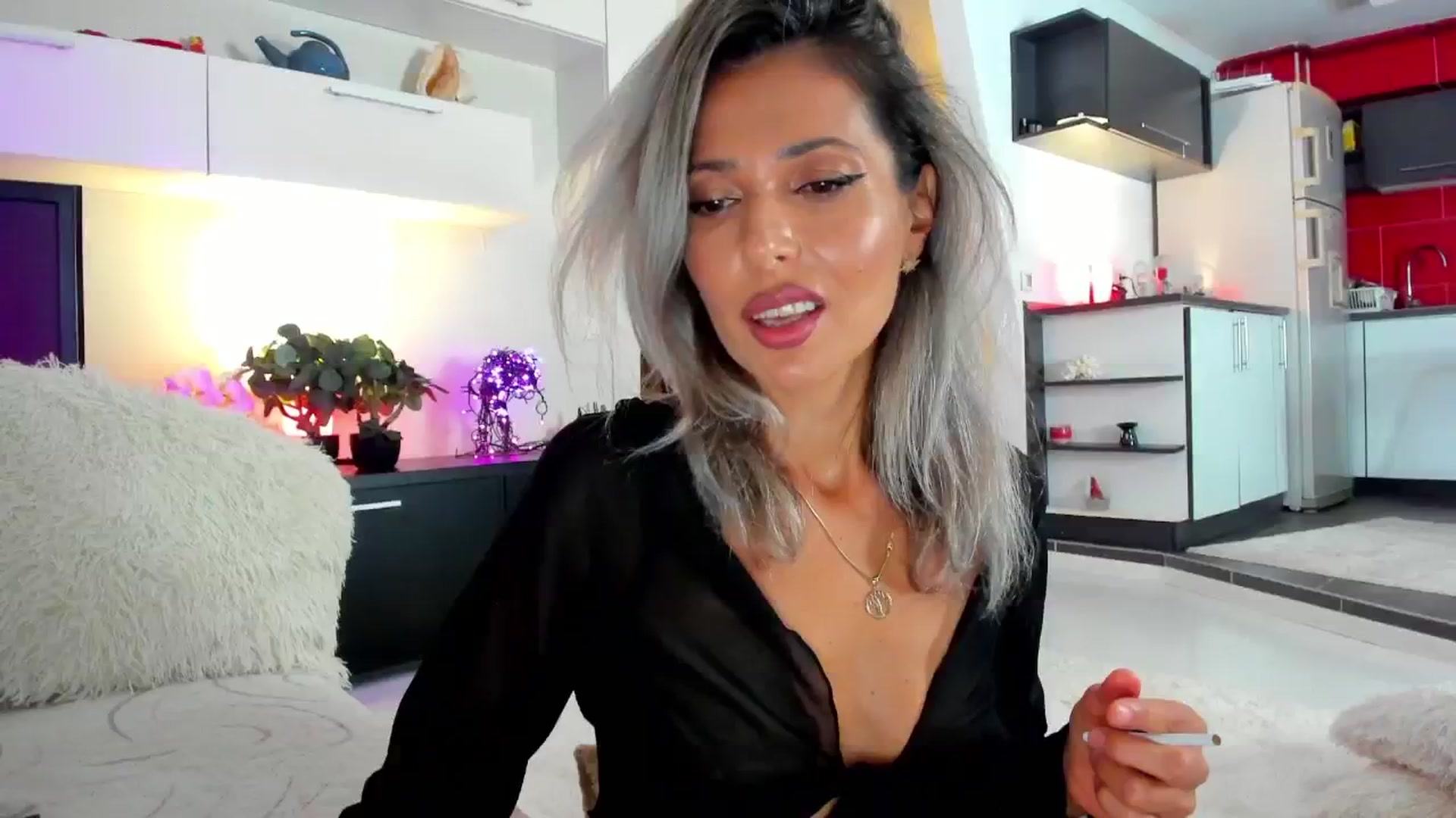 Gallery image thumbnail from SmileyTinaa's myfreecams stream on, 09/19/2024, 21:31 image 15 of 20