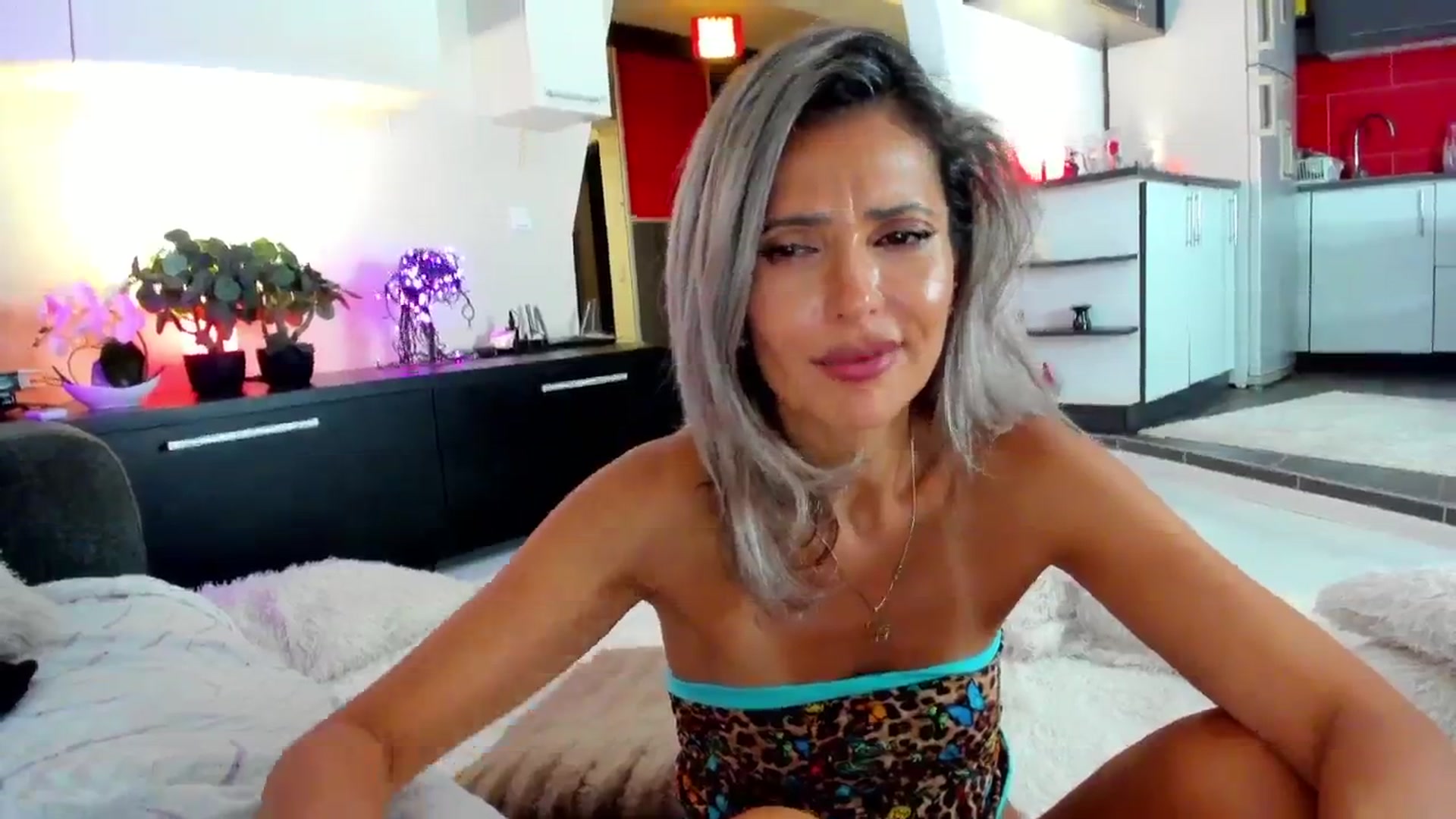 Gallery image thumbnail from SmileyTinaa's myfreecams stream on, 09/20/2024, 04:25 image 15 of 20