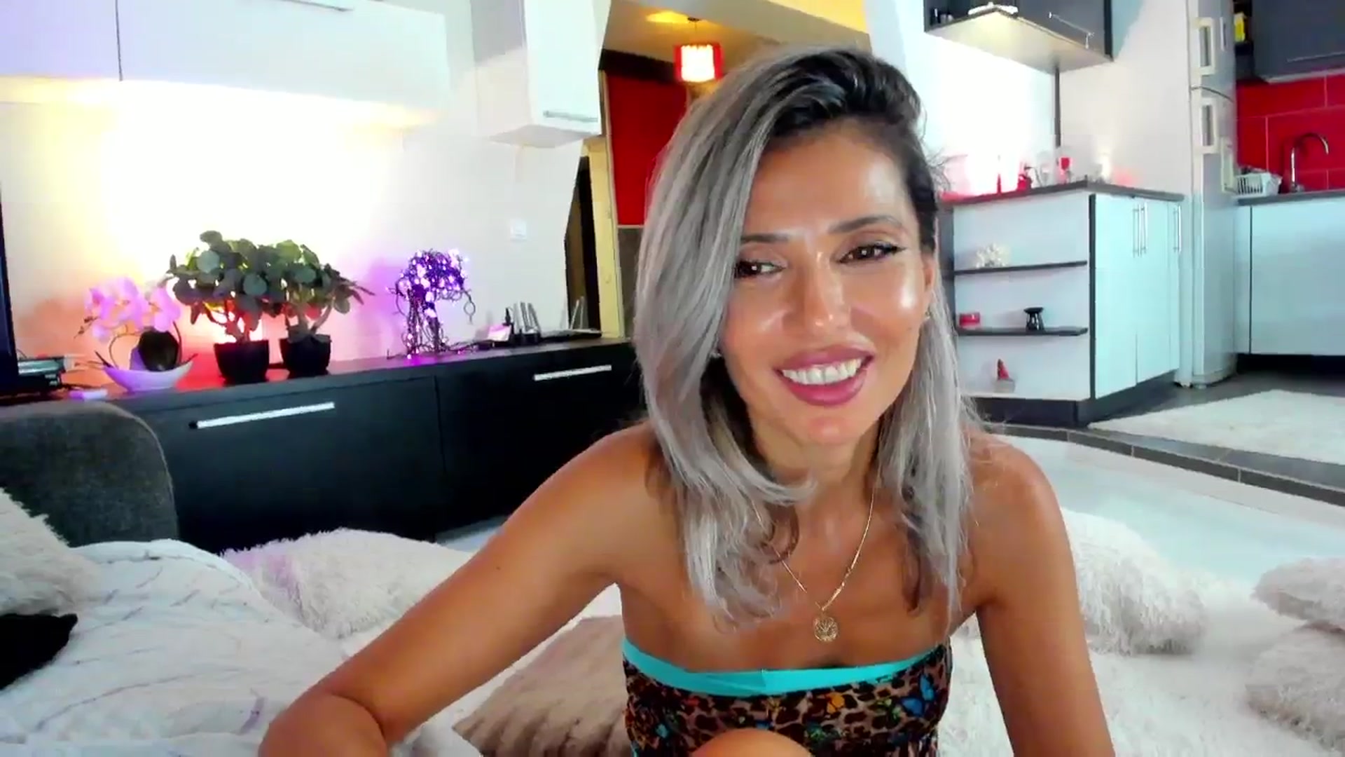 Gallery image thumbnail from SmileyTinaa's myfreecams stream on, 09/20/2024, 04:25 image 10 of 20