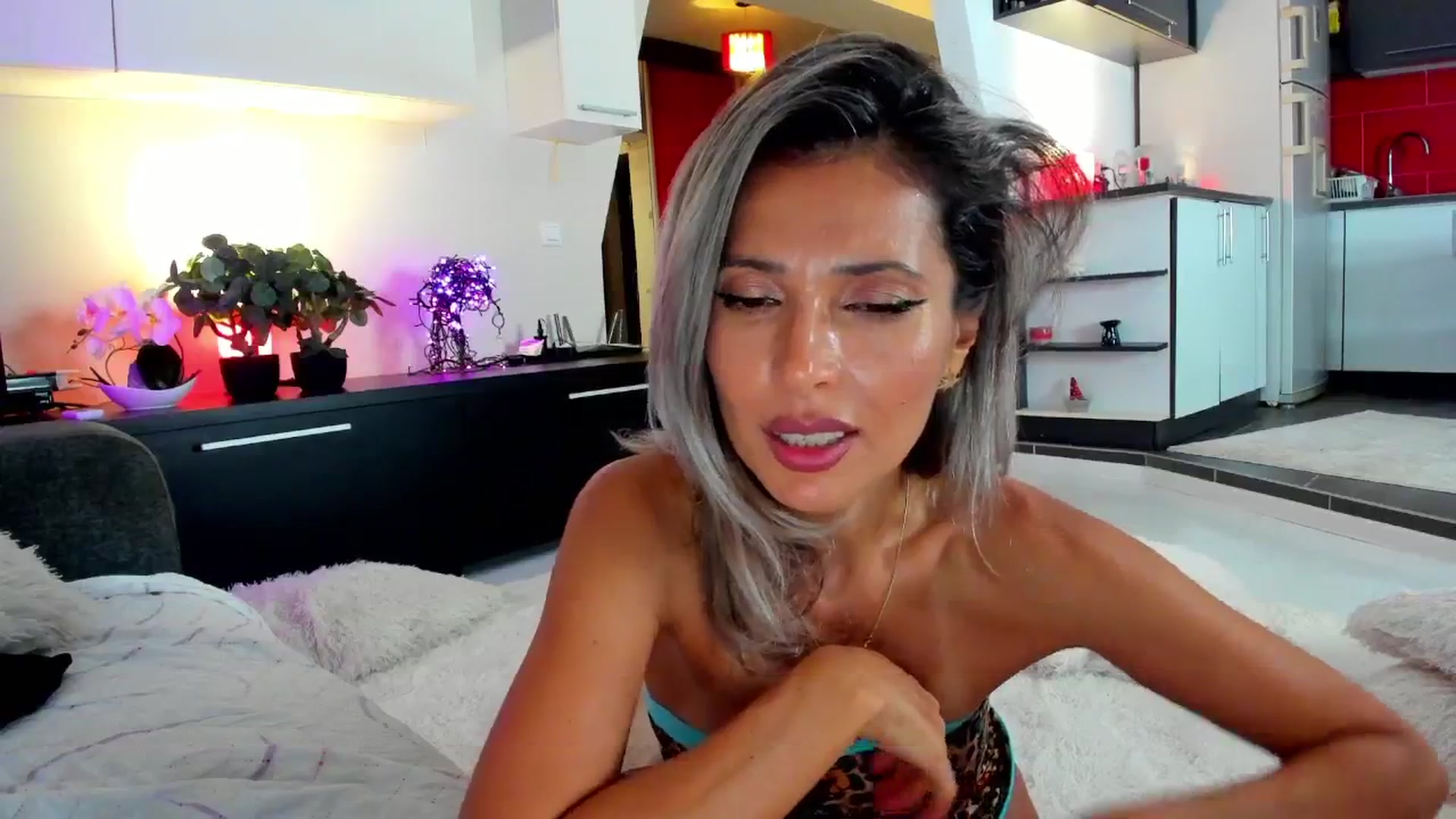 Gallery image thumbnail from SmileyTinaa's myfreecams stream on, 09/20/2024, 04:25 image 13 of 20