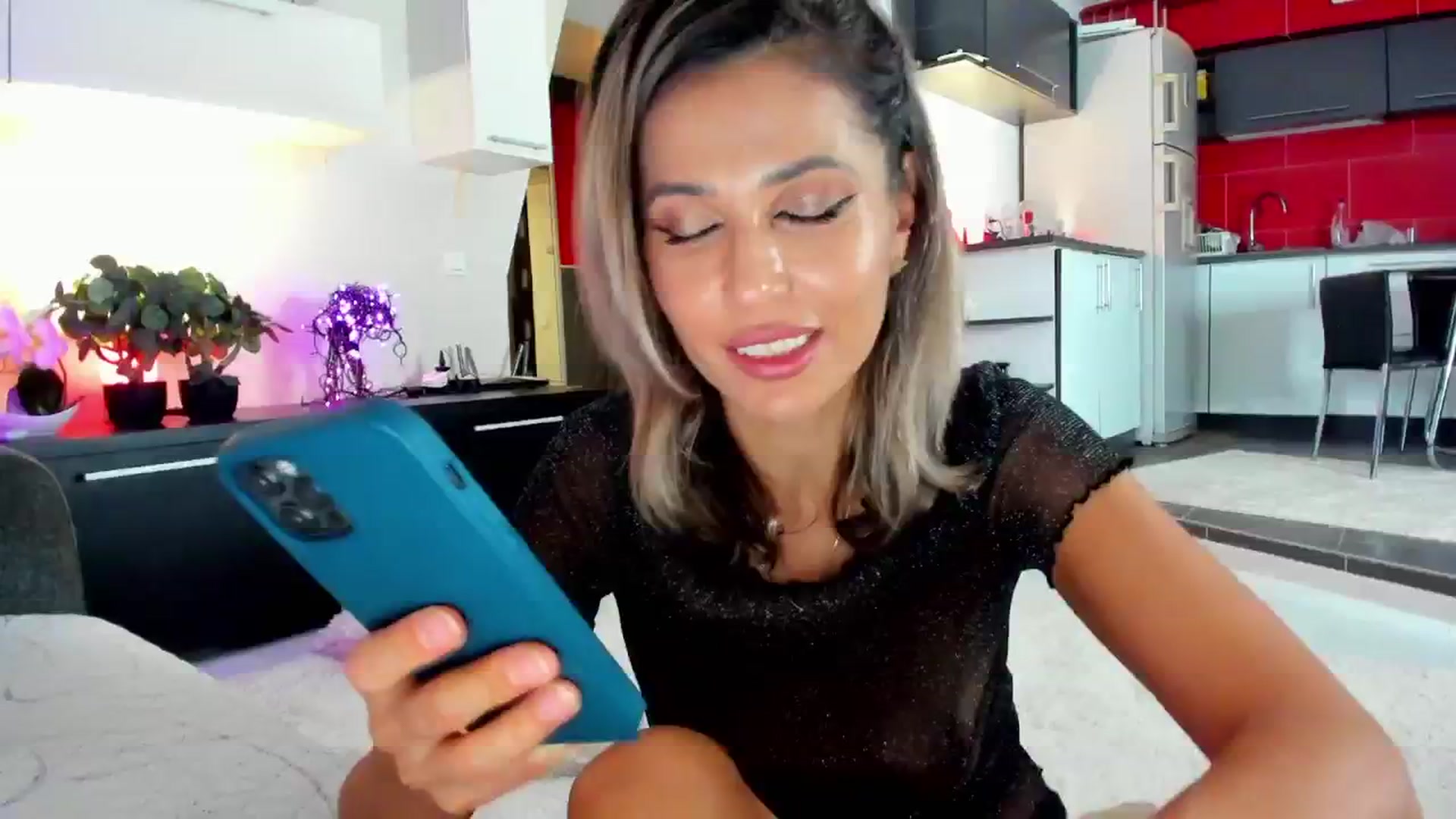 Gallery image thumbnail from SmileyTinaa's myfreecams stream on, 10/24/2024, 21:29 image 4 of 20