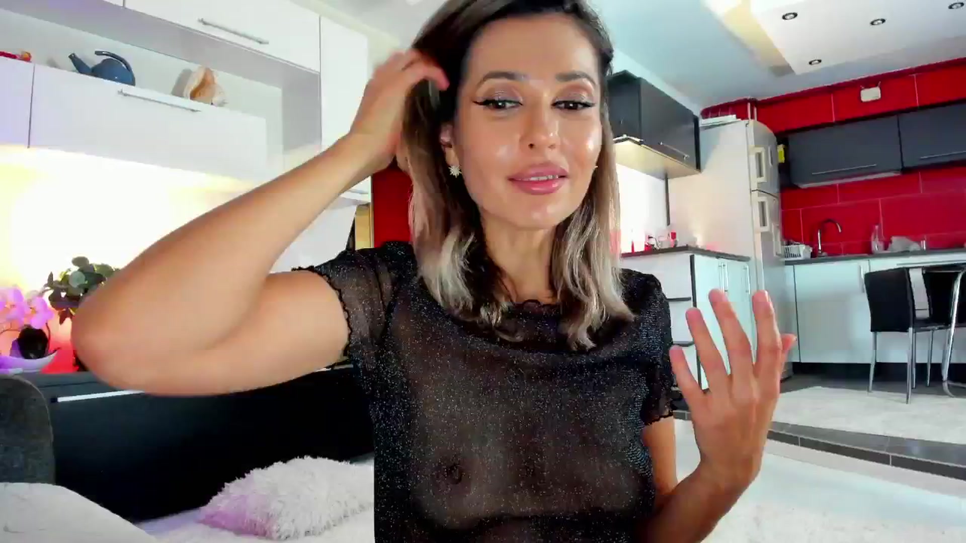 Gallery image thumbnail from SmileyTinaa's myfreecams stream on, 10/24/2024, 21:29 image 9 of 20