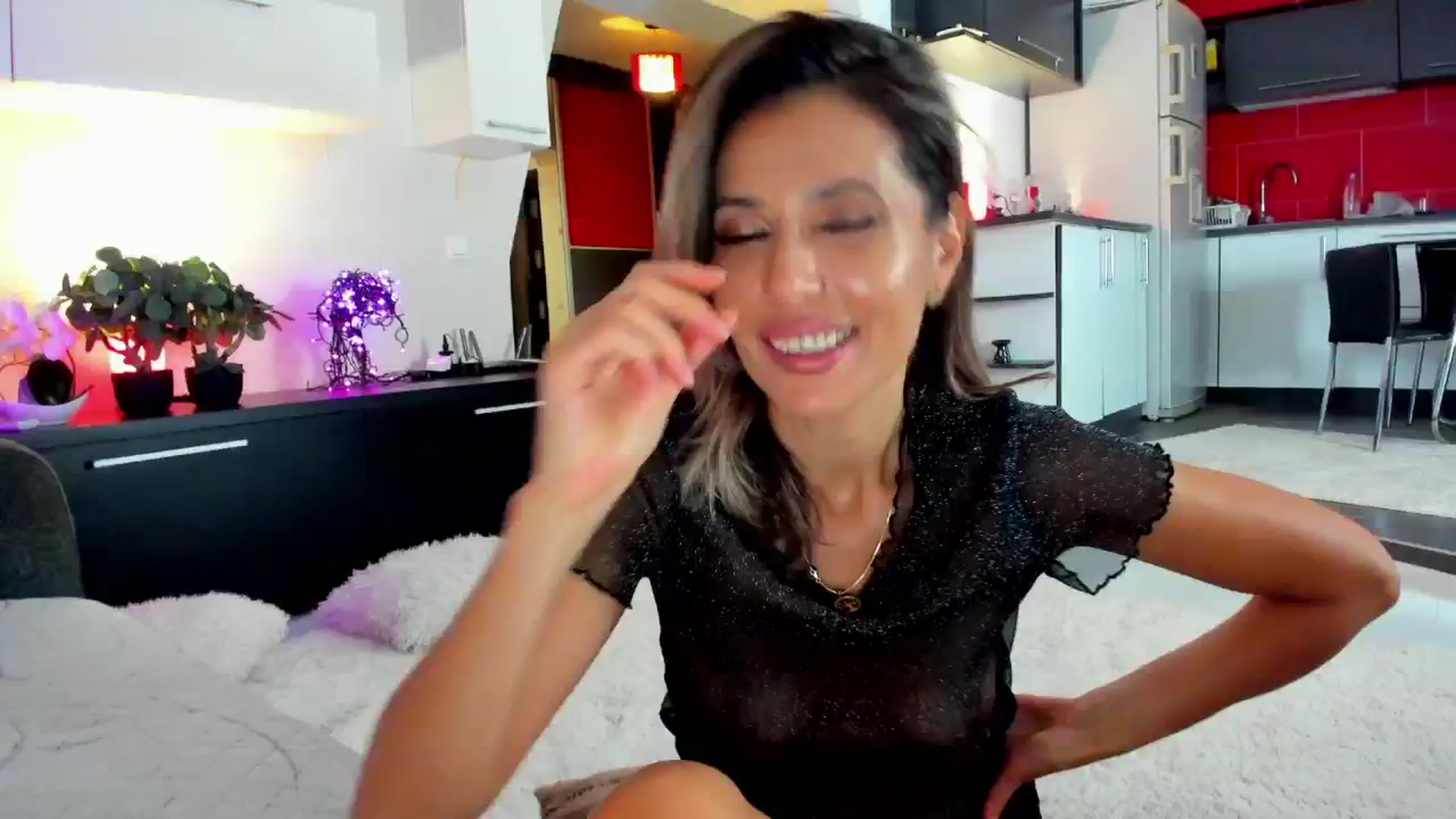 Gallery image thumbnail from SmileyTinaa's myfreecams stream on, 10/25/2024, 03:09 image 7 of 20
