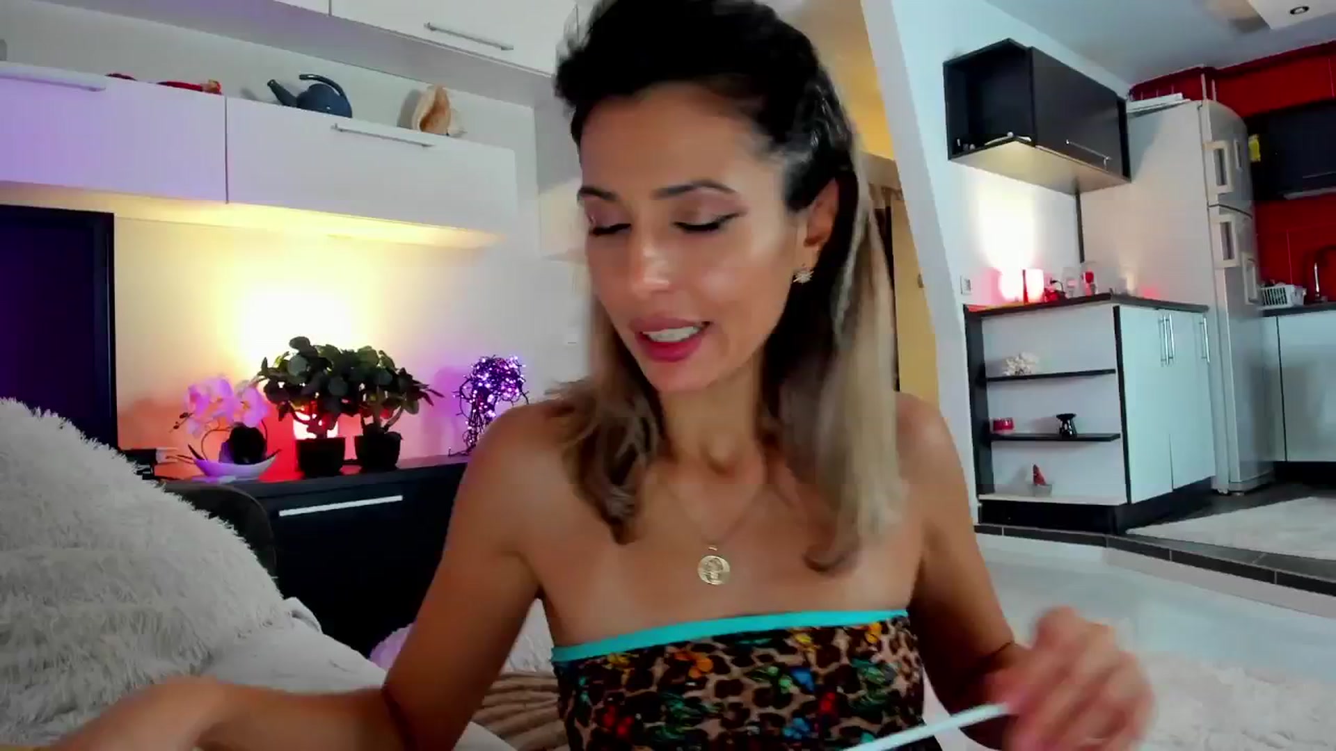 Gallery image thumbnail from SmileyTinaa's myfreecams stream on, 11/29/2024, 06:26 image 8 of 20
