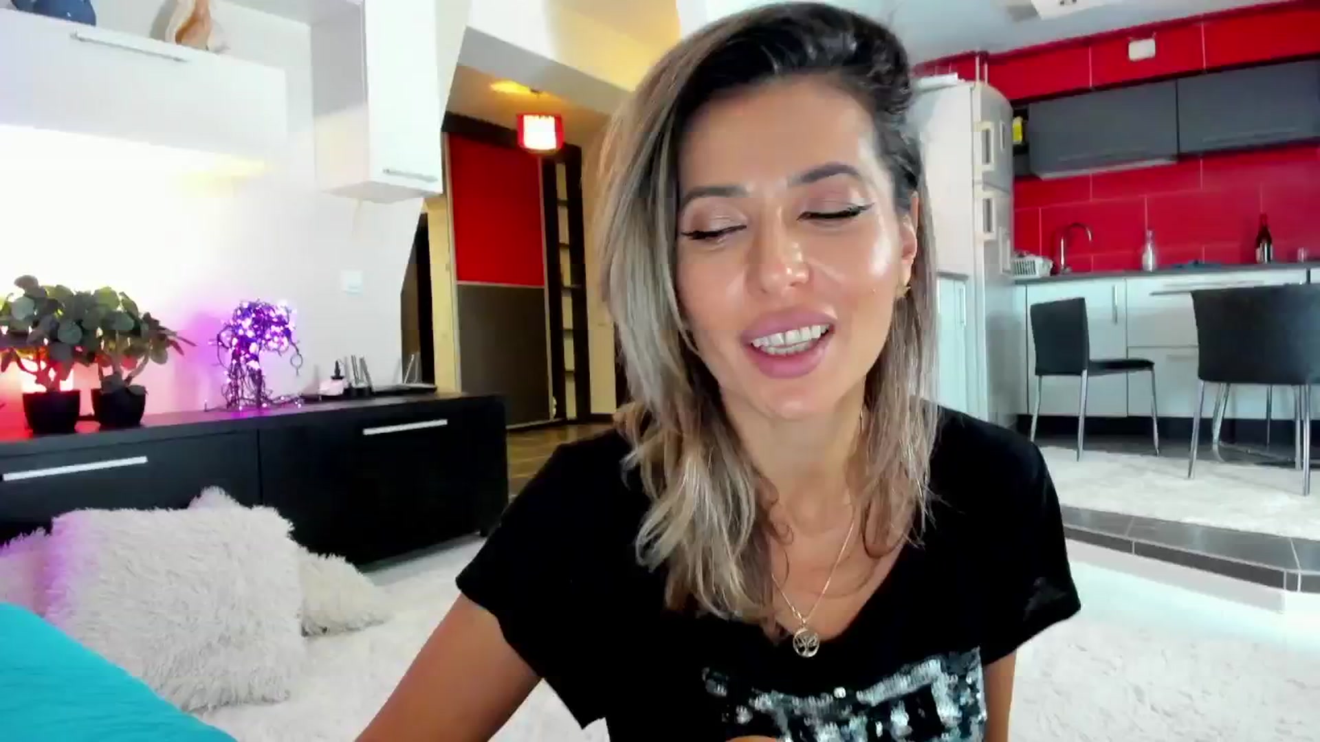 Gallery image thumbnail from SmileyTinaa's myfreecams stream on, 12/14/2024, 02:25 image 8 of 20