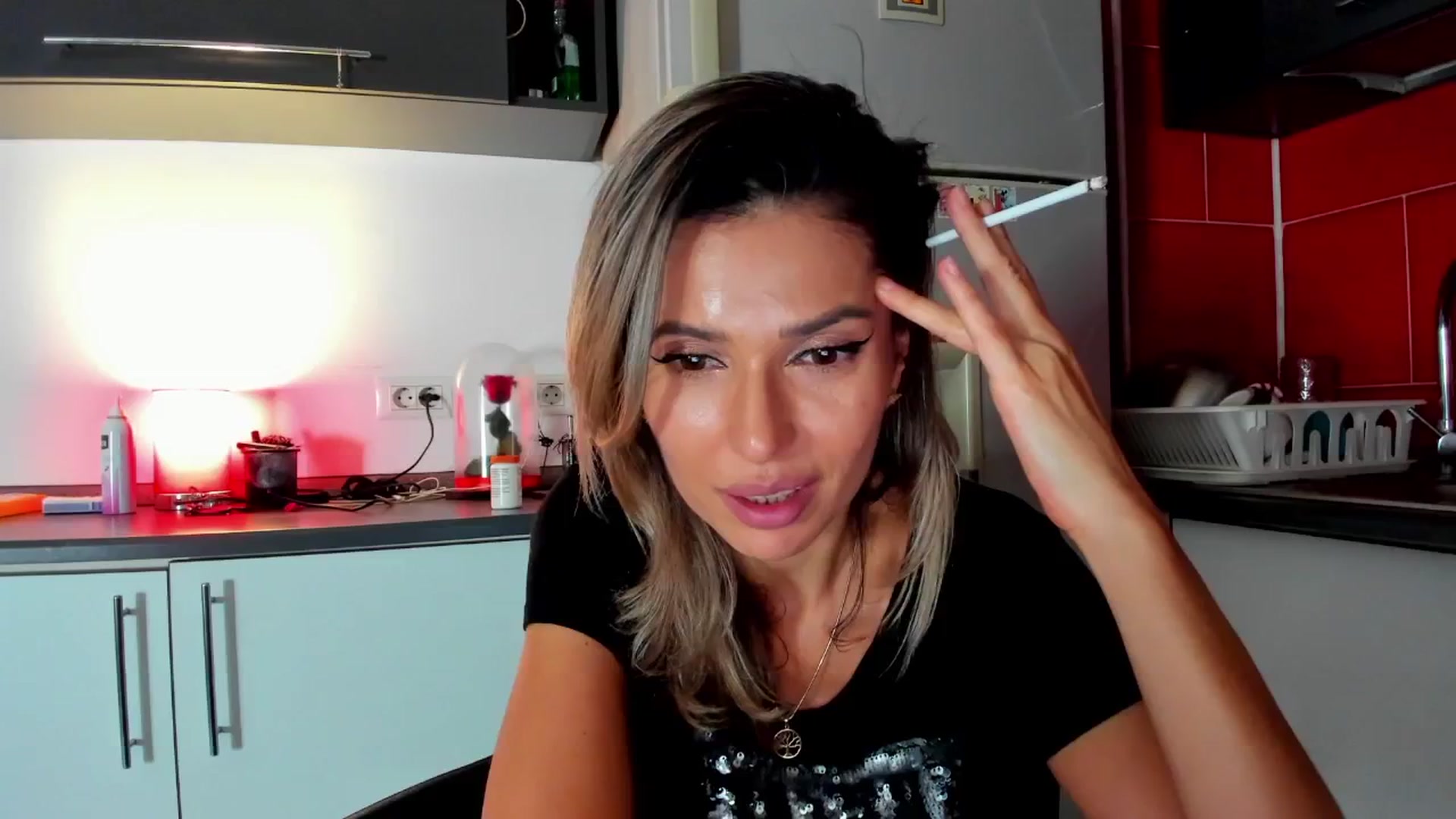 Gallery image thumbnail from SmileyTinaa's myfreecams stream on, 12/14/2024, 02:25 image 4 of 20