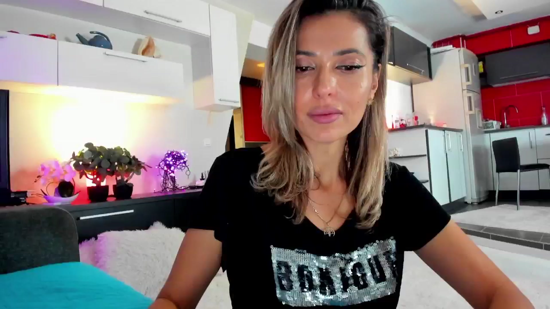 Gallery image thumbnail from SmileyTinaa's myfreecams stream on, 12/14/2024, 03:31 image 19 of 20