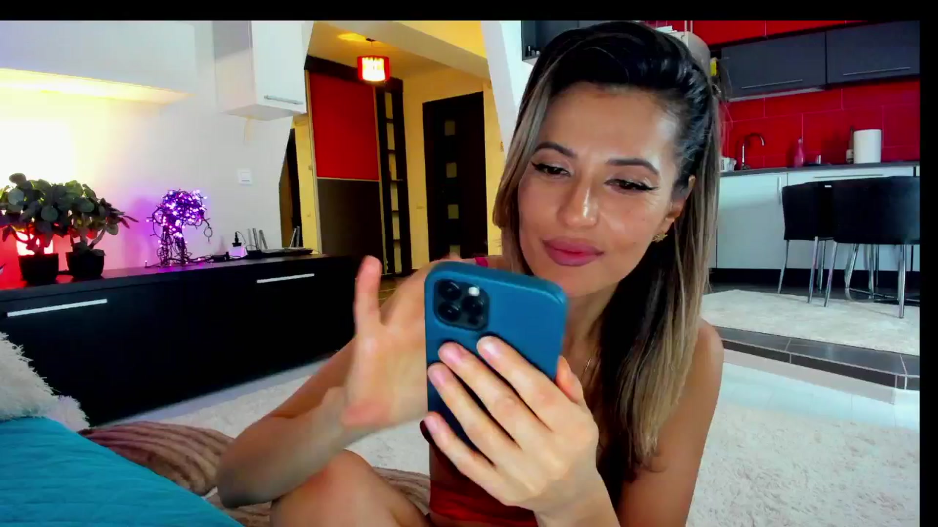 Gallery image thumbnail from SmileyTinaa's myfreecams stream on, 02/08/2025, 08:04 image 19 of 20