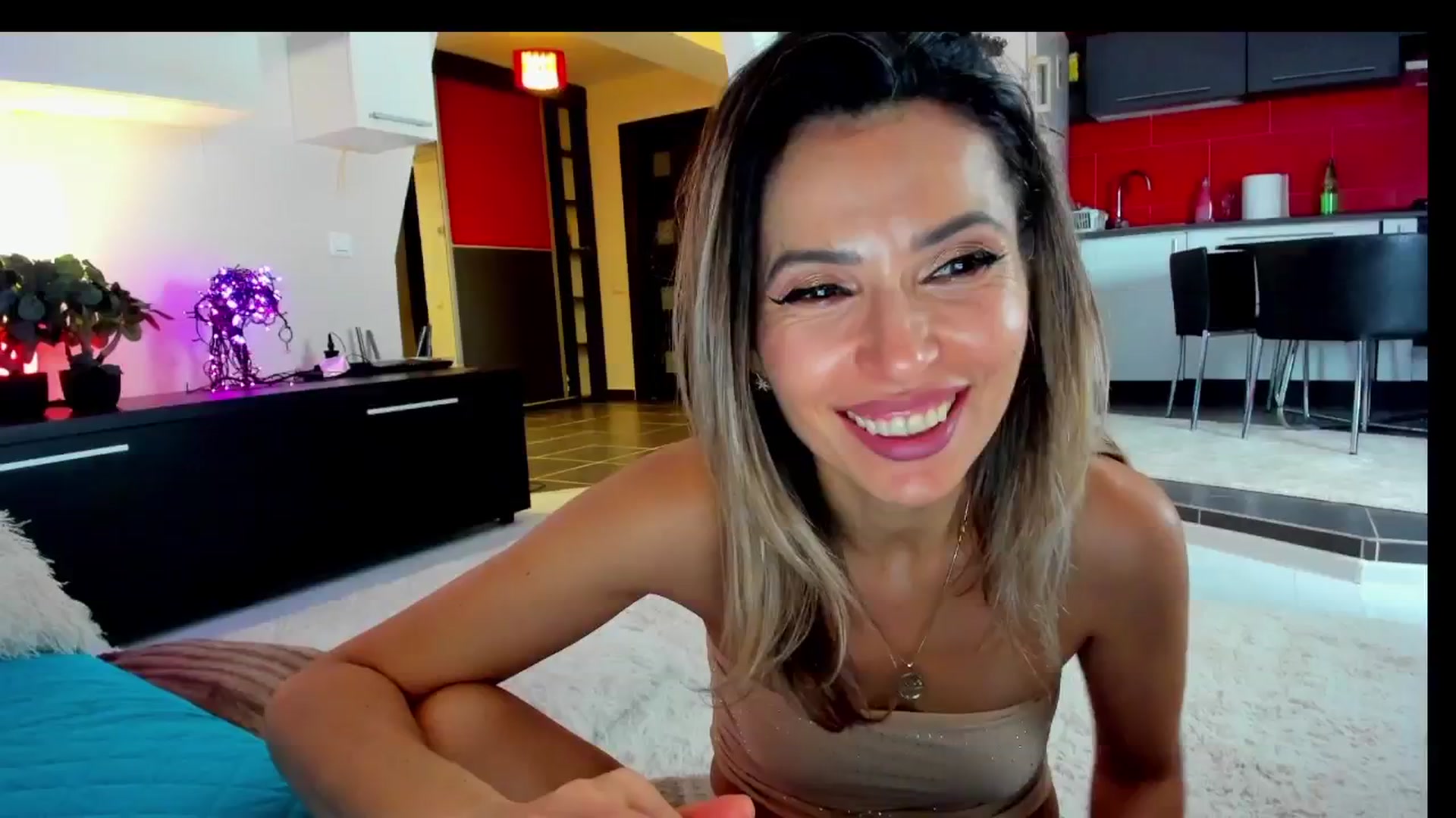 Gallery image thumbnail from SmileyTinaa's myfreecams stream on, 02/28/2025, 03:50 image 20 of 20