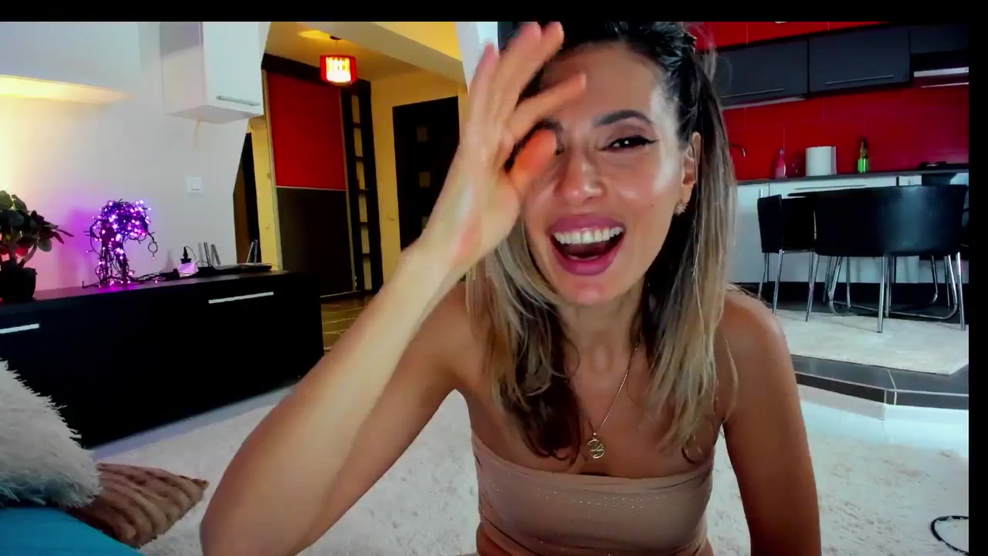 Gallery image thumbnail from SmileyTinaa's myfreecams stream on, 02/28/2025, 05:47 image 19 of 20