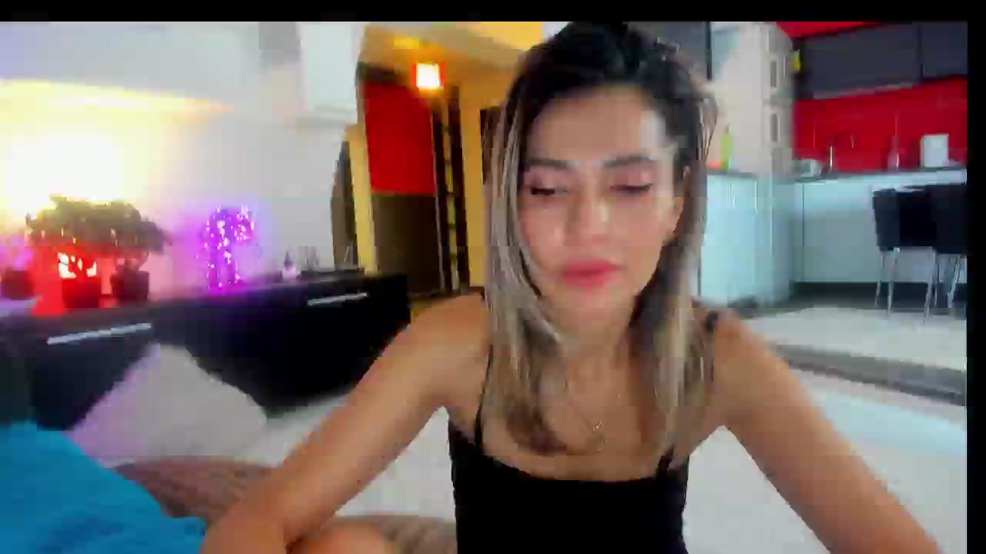 Gallery image thumbnail from SmileyTinaa's myfreecams stream on, 03/01/2025, 02:31 image 11 of 20