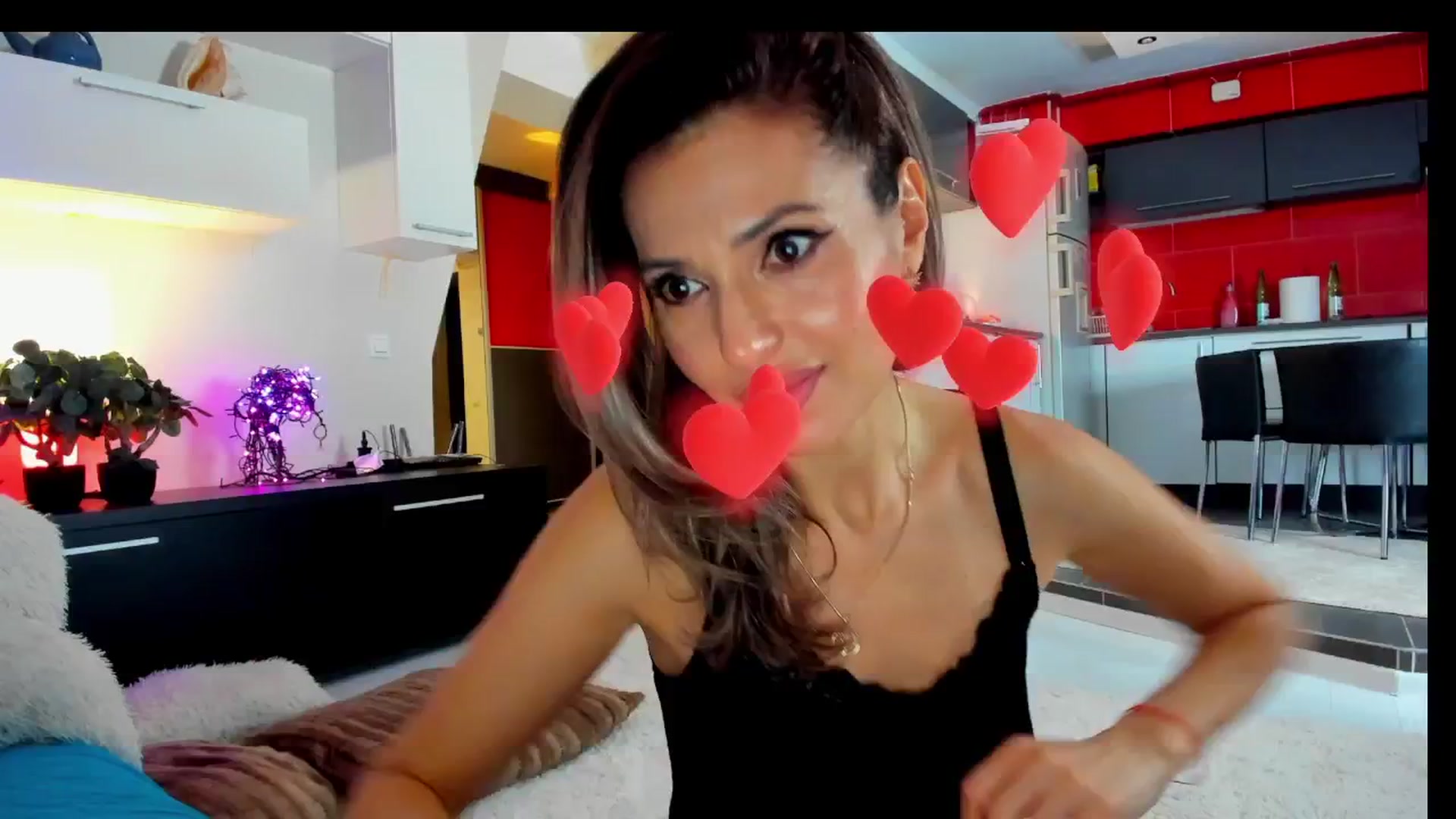 Gallery image thumbnail from SmileyTinaa's myfreecams stream on, 03/07/2025, 22:33 image 12 of 20
