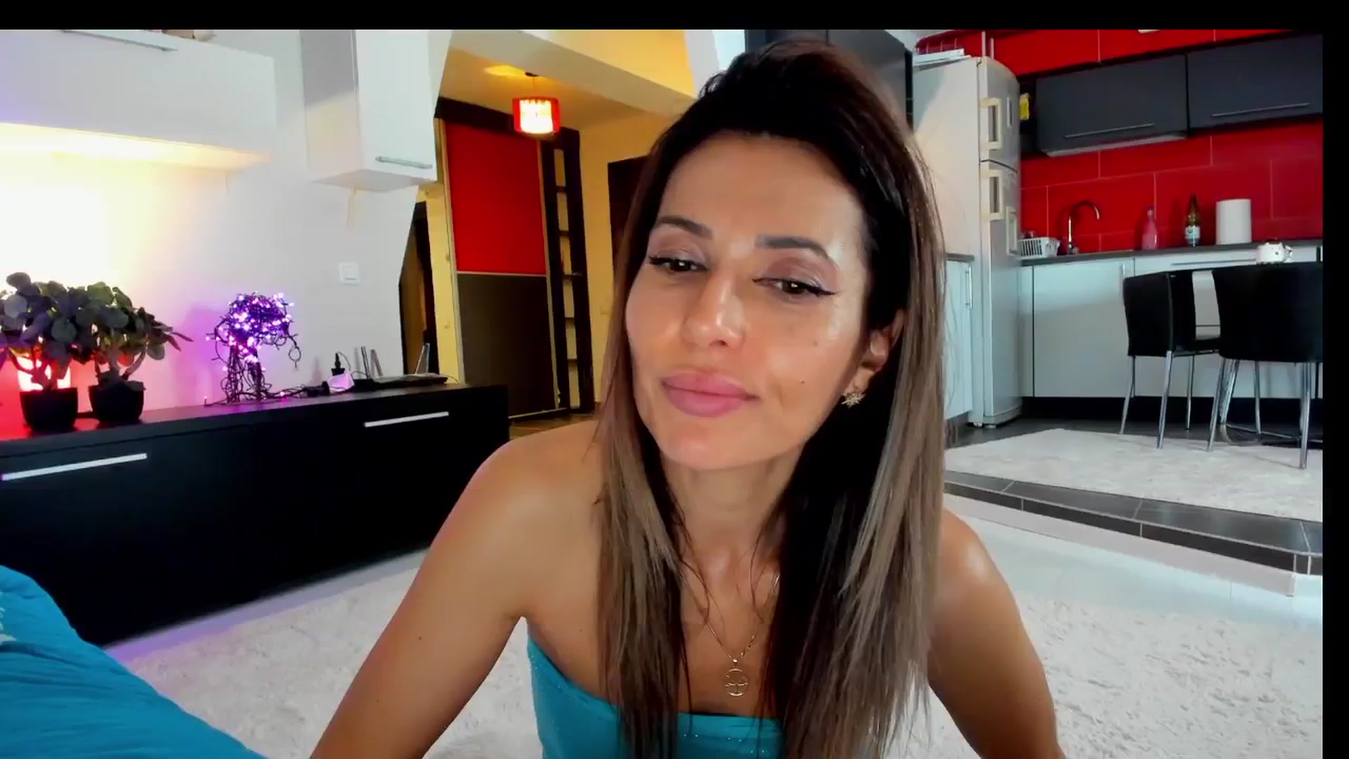 Gallery image thumbnail from SmileyTinaa's myfreecams stream on, 04/18/2025, 05:02 image 15 of 20