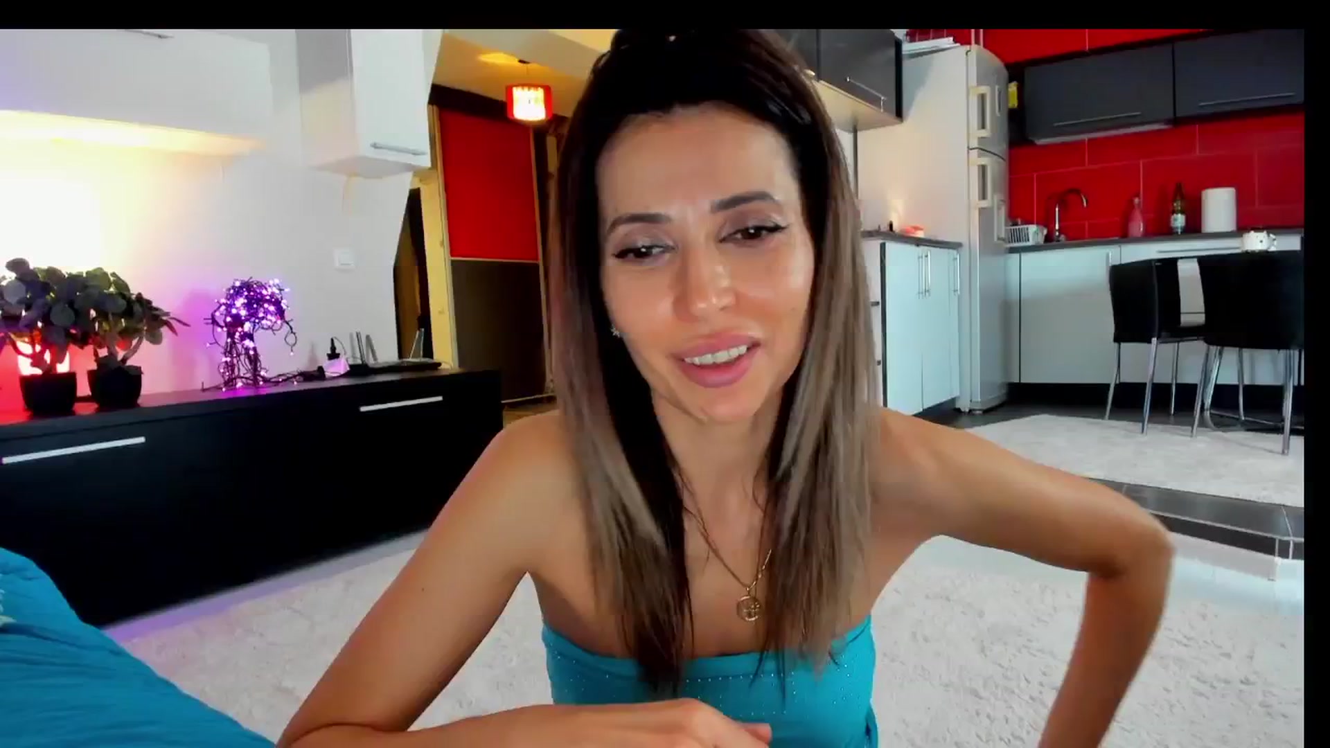 Gallery image thumbnail from SmileyTinaa's myfreecams stream on, 04/18/2025, 05:02 image 13 of 20