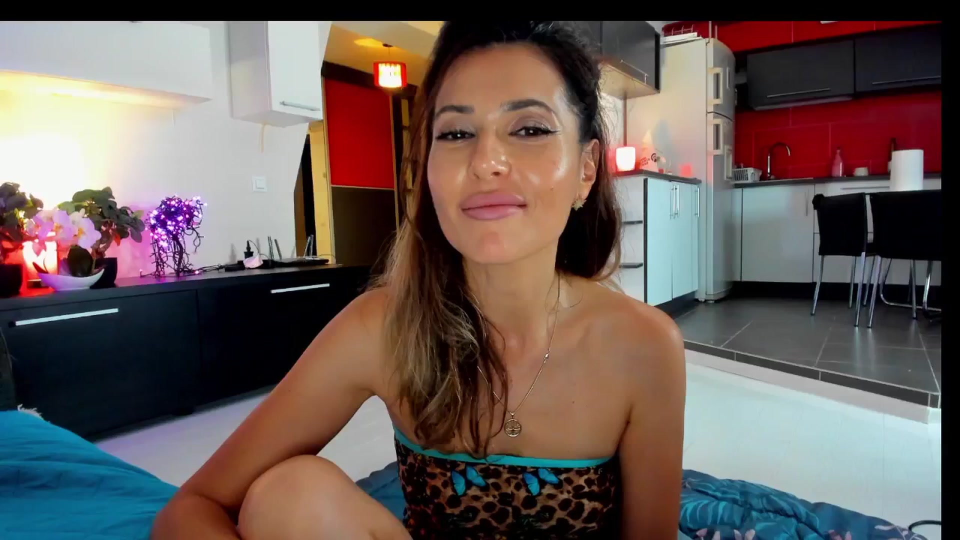 Gallery image thumbnail from SmileyTinaa's myfreecams stream on, 06/05/2025, 22:36 image 20 of 20