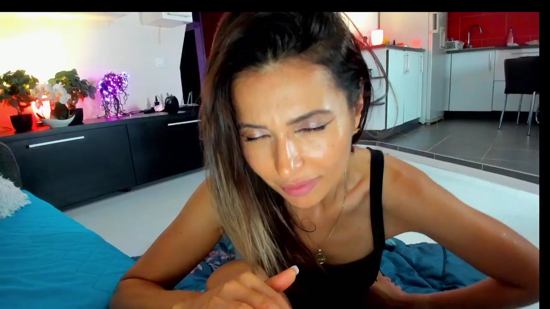 Gallery image thumbnail from SmileyTinaa's myfreecams stream on, 06/20/2025, 04:24 image 7 of 20