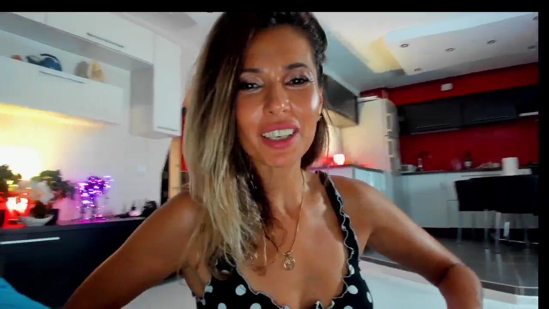 Gallery image thumbnail from SmileyTinaa's myfreecams stream on, 07/26/2025, 02:14 image 9 of 20