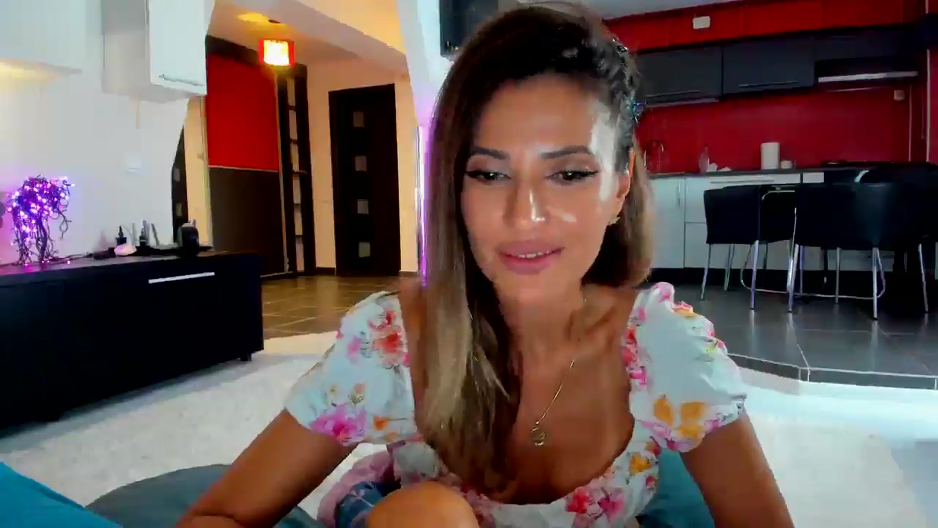 Gallery image thumbnail from SmileyTinaa's myfreecams stream on, 09/11/2025, 21:19 image 19 of 20
