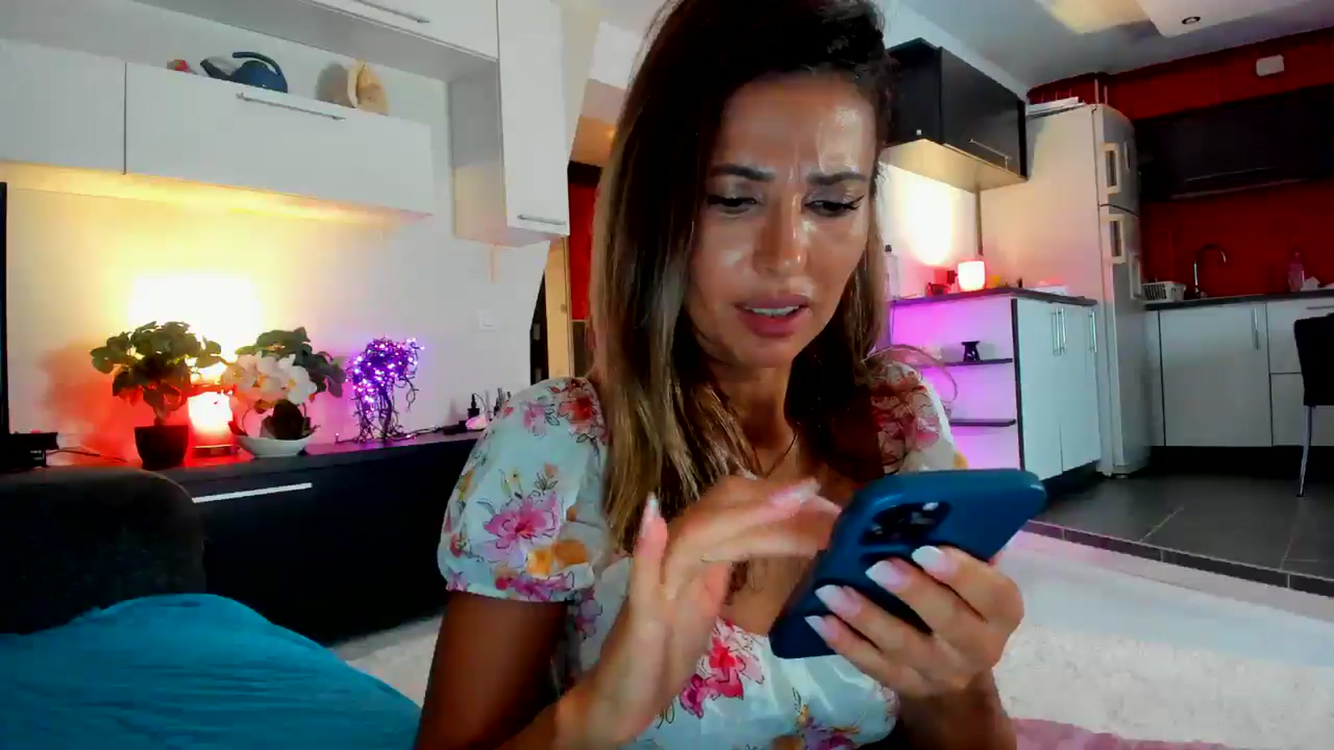 Gallery image thumbnail from SmileyTinaa's myfreecams stream on, 09/12/2025, 24:44 image 2 of 20