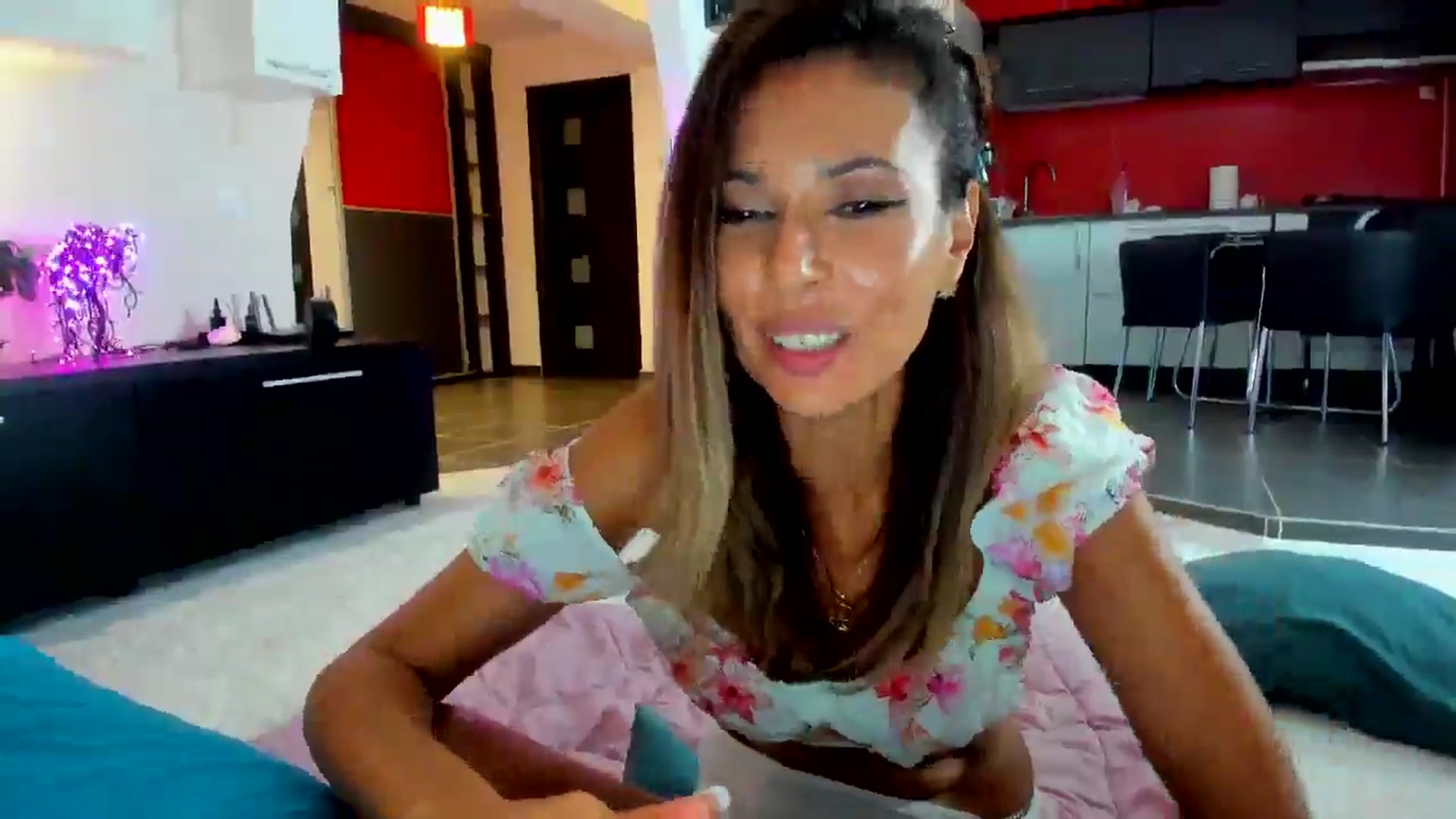 Gallery image thumbnail from SmileyTinaa's myfreecams stream on, 09/12/2025, 02:18 image 13 of 20