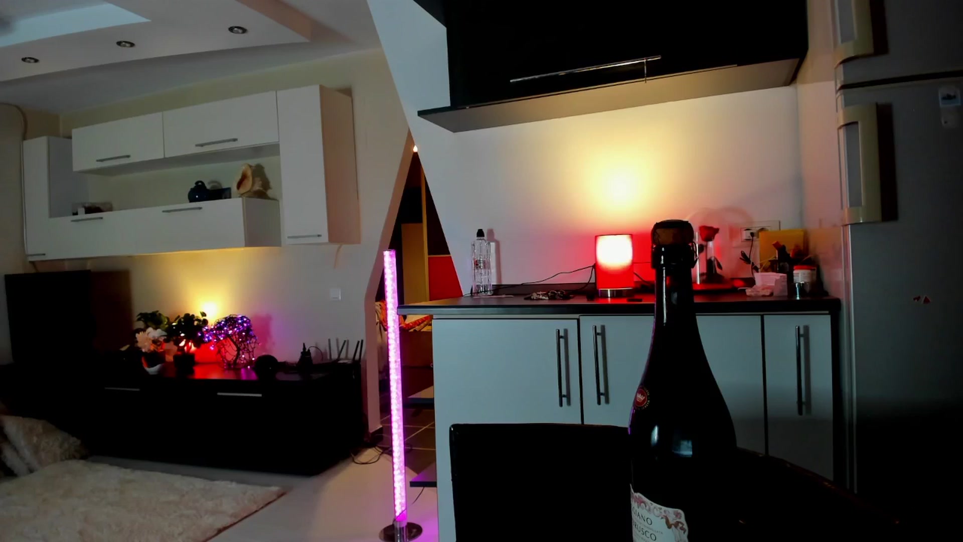 Gallery image thumbnail from SmileyTinaa's myfreecams stream on, 09/19/2025, 21:53 image 10 of 20
