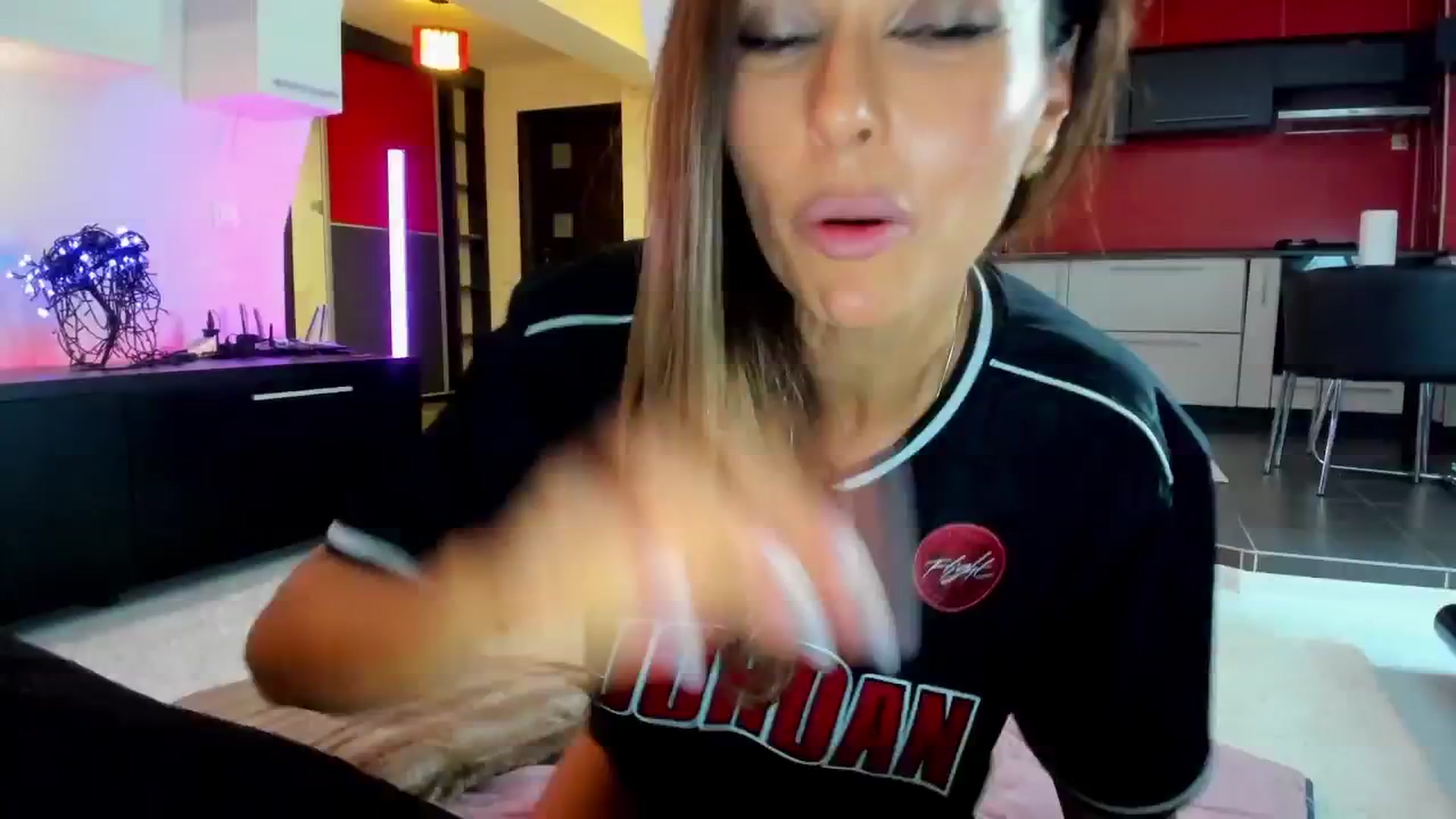 Gallery image thumbnail from SmileyTinaa's myfreecams stream on, 10/10/2025, 23:45 image 8 of 20