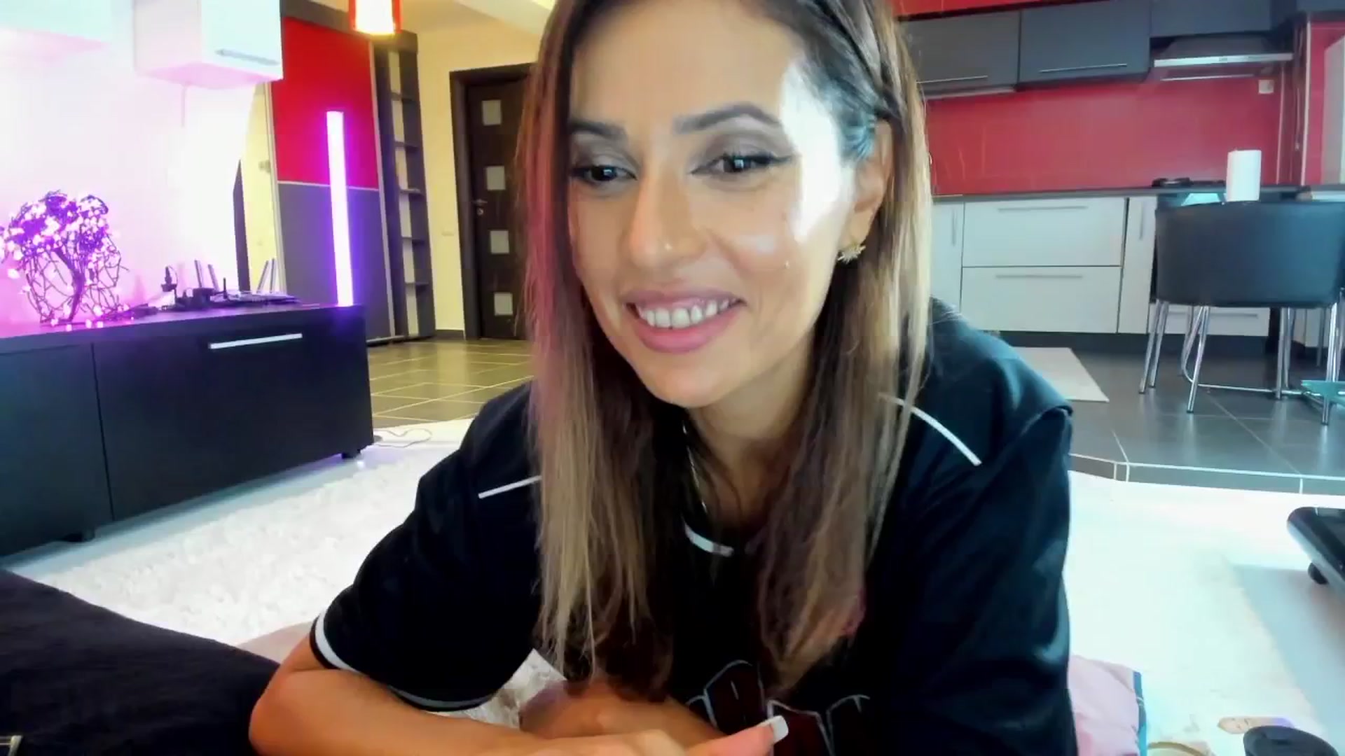 Gallery image thumbnail from SmileyTinaa's myfreecams stream on, 10/11/2025, 02:35 image 3 of 20