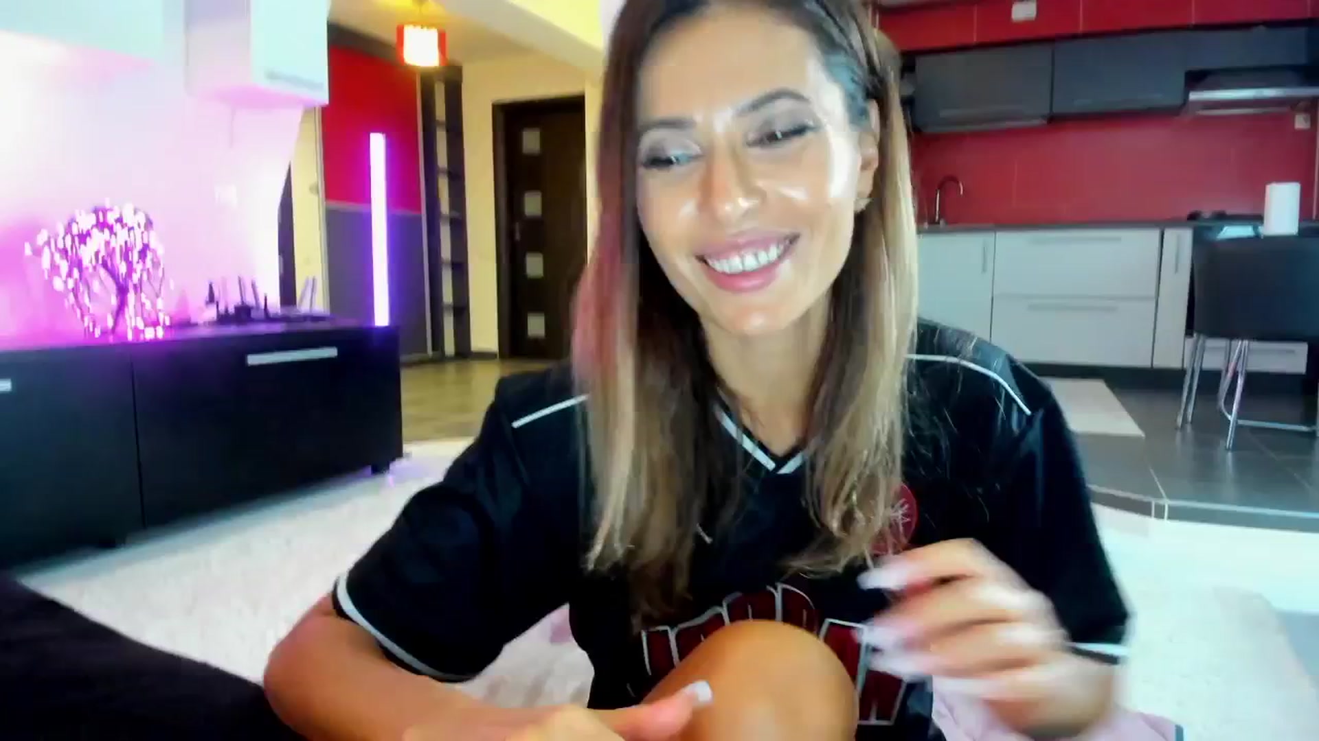 Gallery image thumbnail from SmileyTinaa's myfreecams stream on, 10/11/2025, 02:35 image 2 of 20