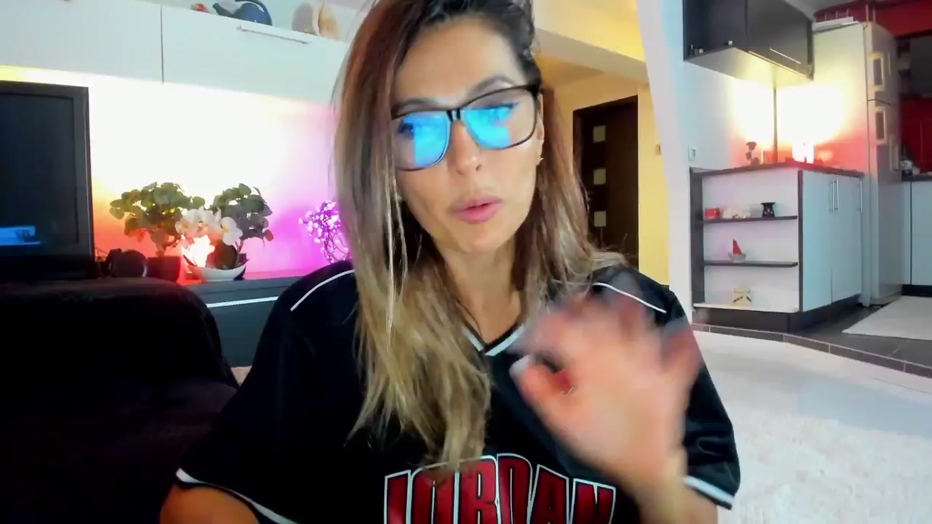 Gallery image thumbnail from SmileyTinaa's myfreecams stream on, 10/11/2025, 06:30 image 4 of 20