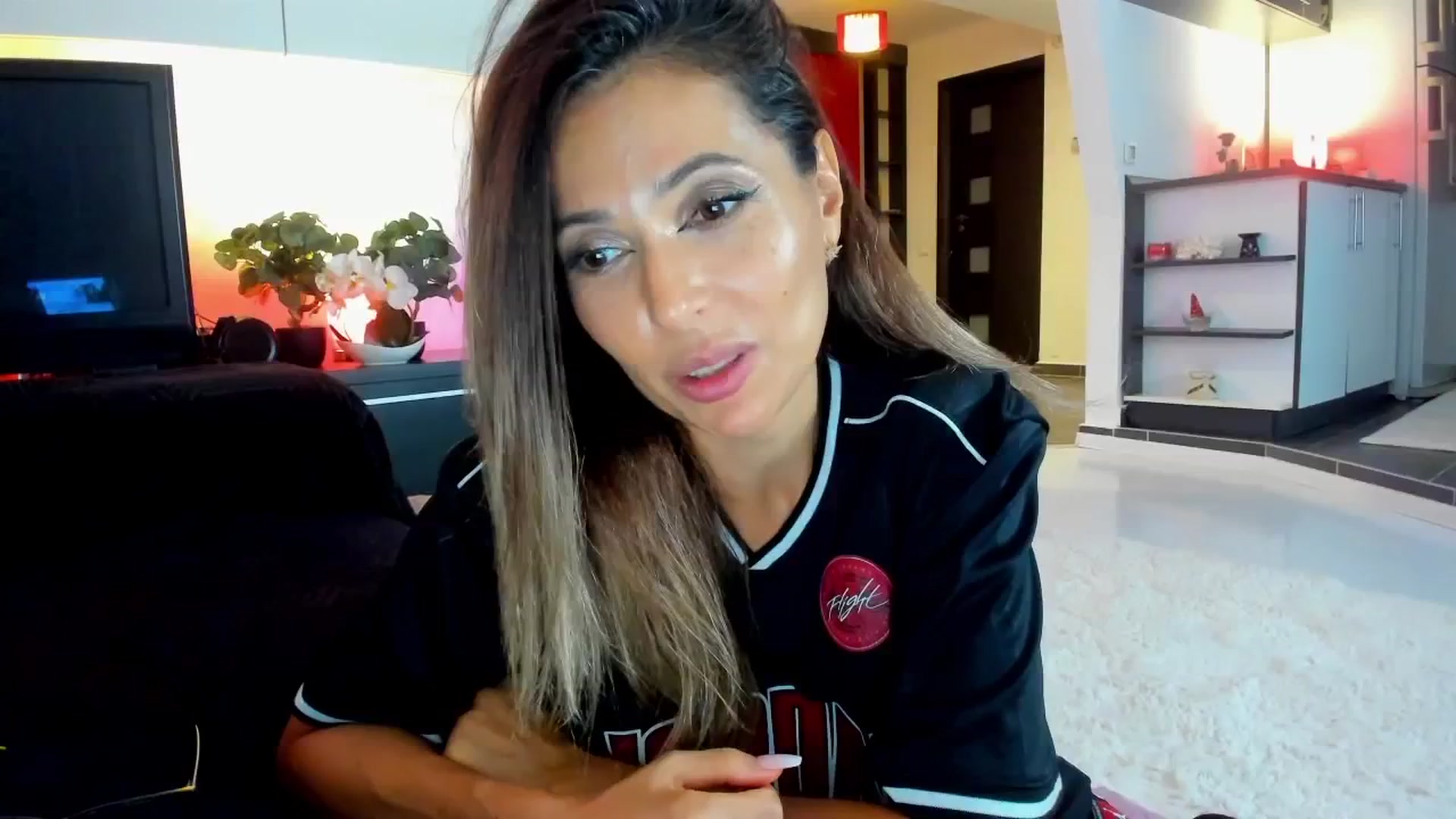 Gallery image thumbnail from SmileyTinaa's myfreecams stream on, 10/11/2025, 06:30 image 5 of 20