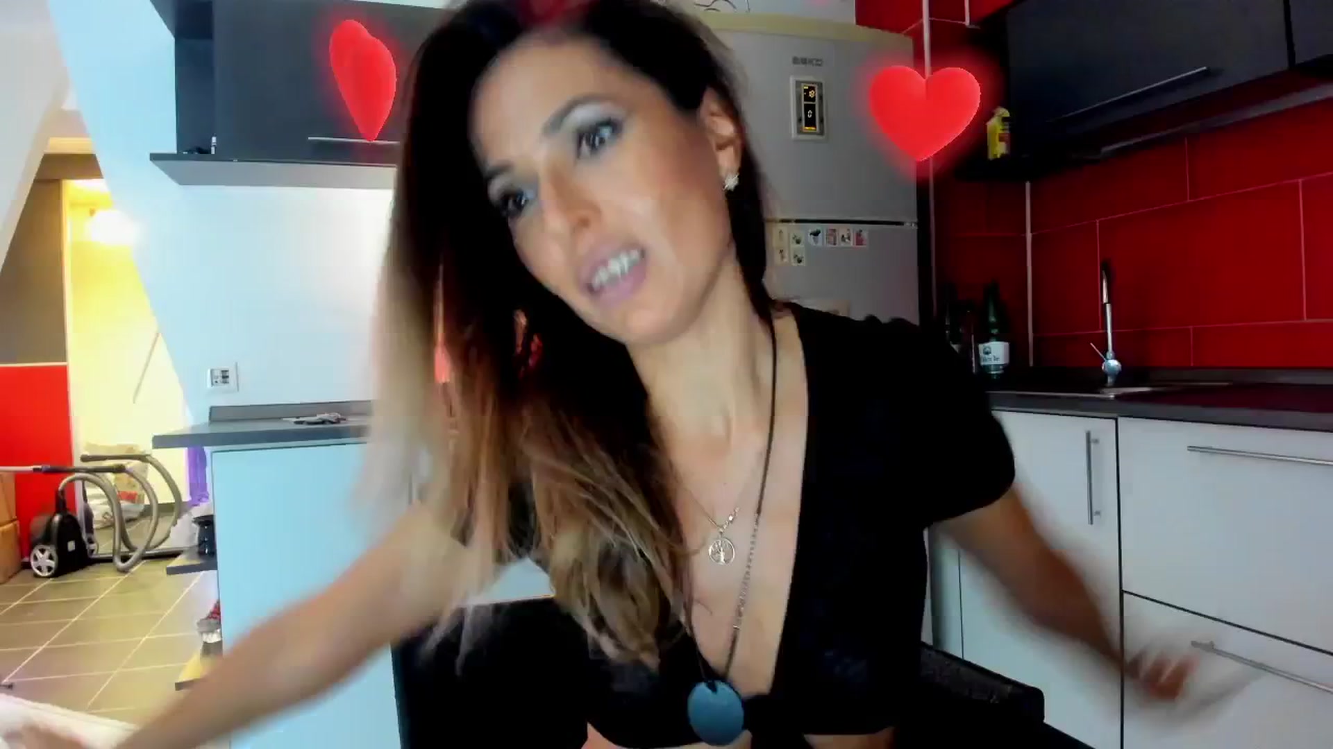 Gallery image thumbnail from SmileyTinaa's myfreecams stream on, 10/17/2025, 01:05 image 18 of 20