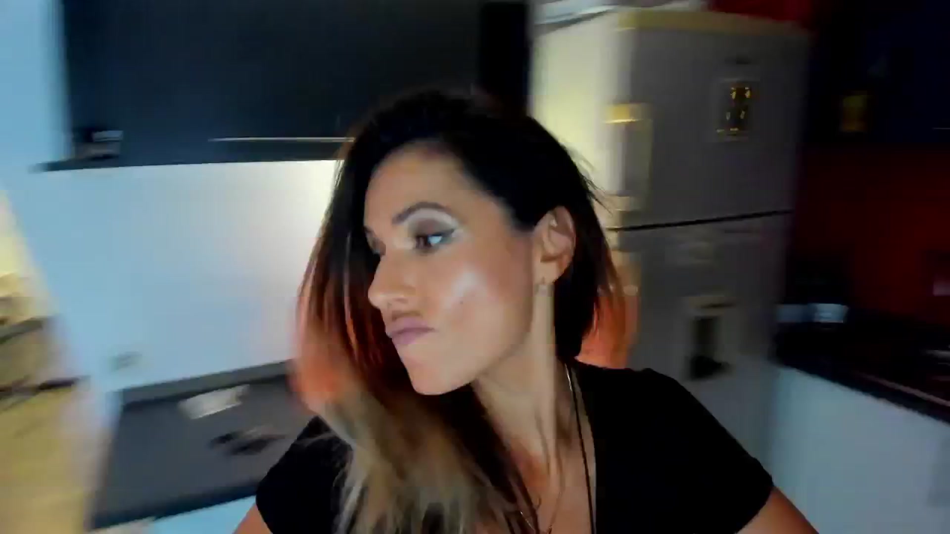 Gallery image thumbnail from SmileyTinaa's myfreecams stream on, 10/17/2025, 01:05 image 16 of 20