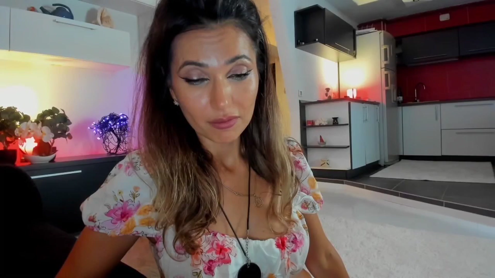 Gallery image thumbnail from SmileyTinaa's myfreecams stream on, 10/25/2025, 03:15 image 7 of 20