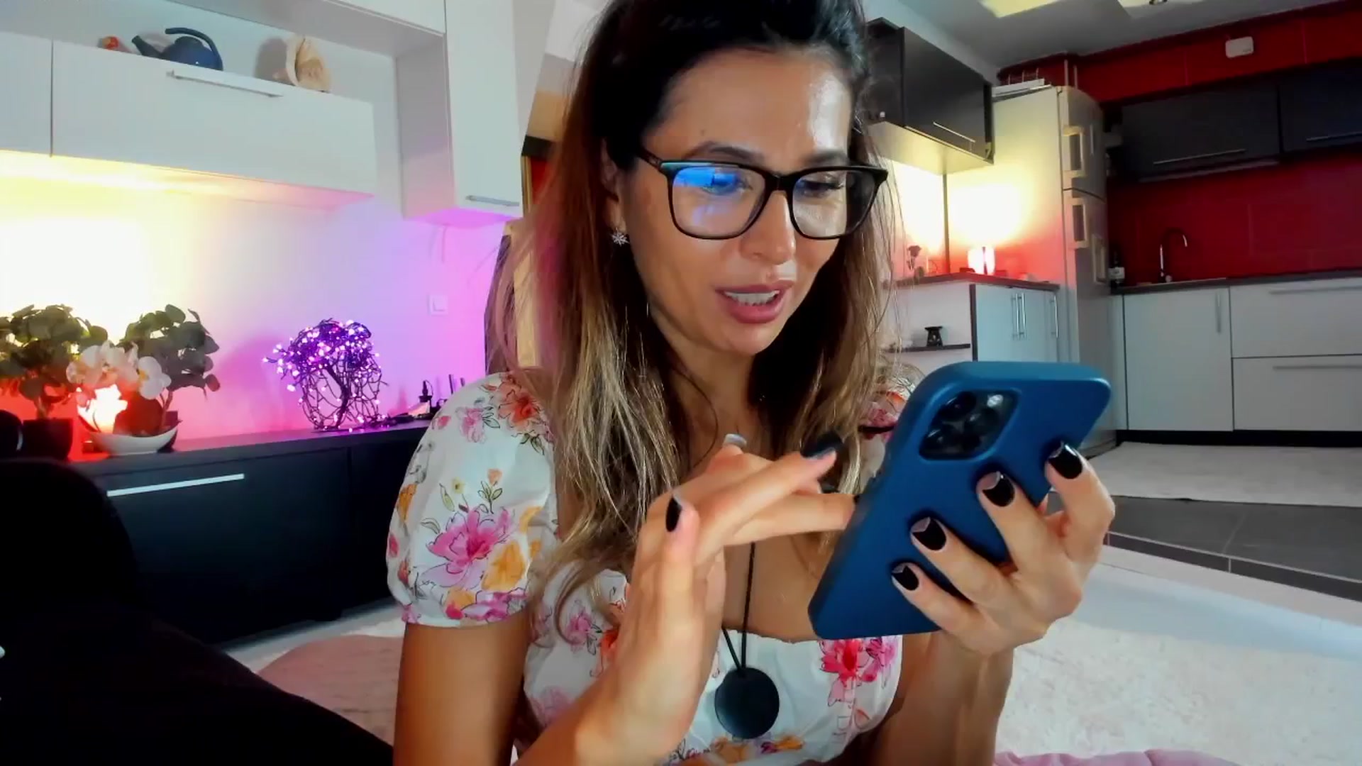 Gallery image thumbnail from SmileyTinaa's myfreecams stream on, 10/25/2025, 06:25 image 6 of 20